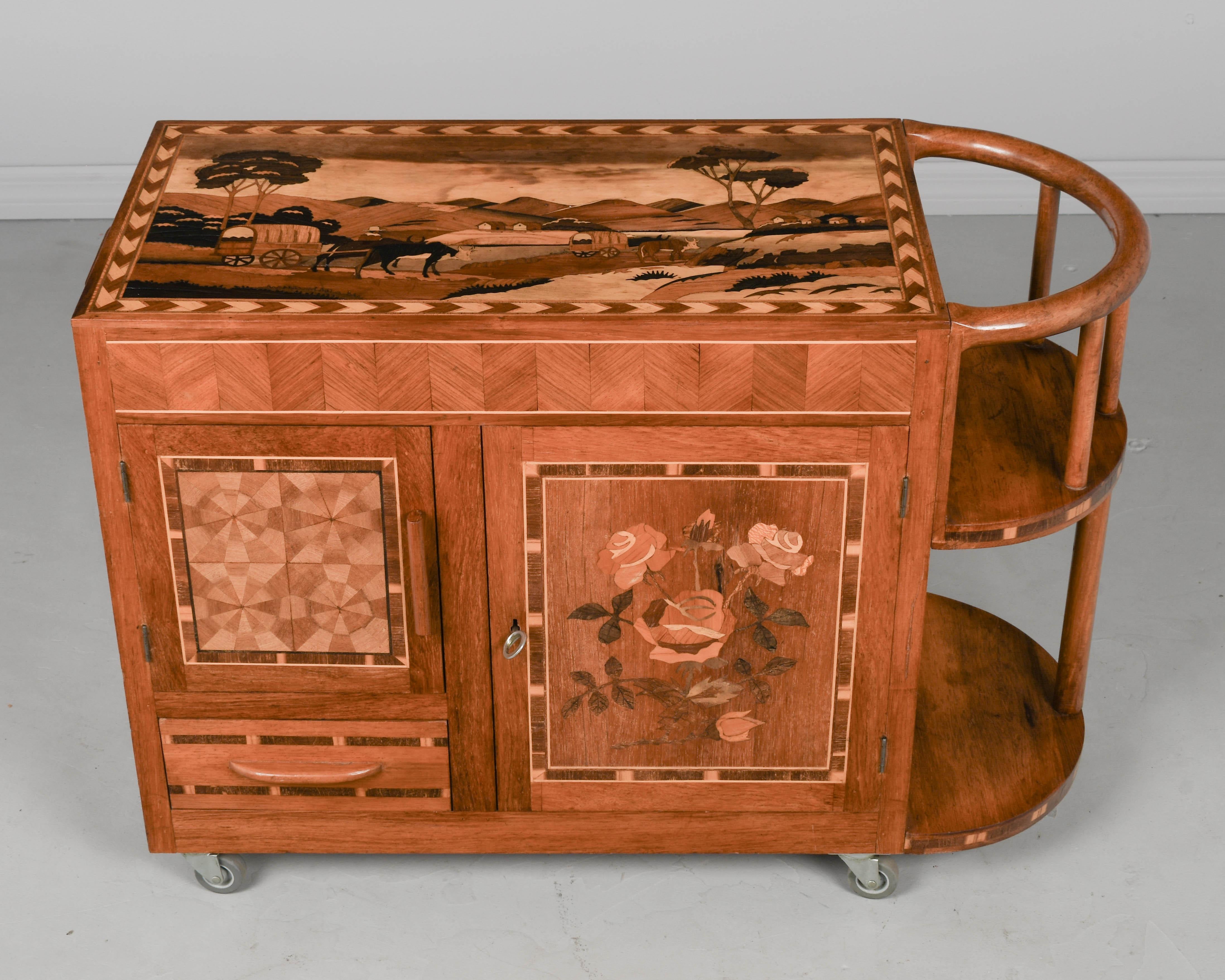 Barwagen mit italienischen Intarsien im Art-Deco-Stil (Art déco) im Angebot