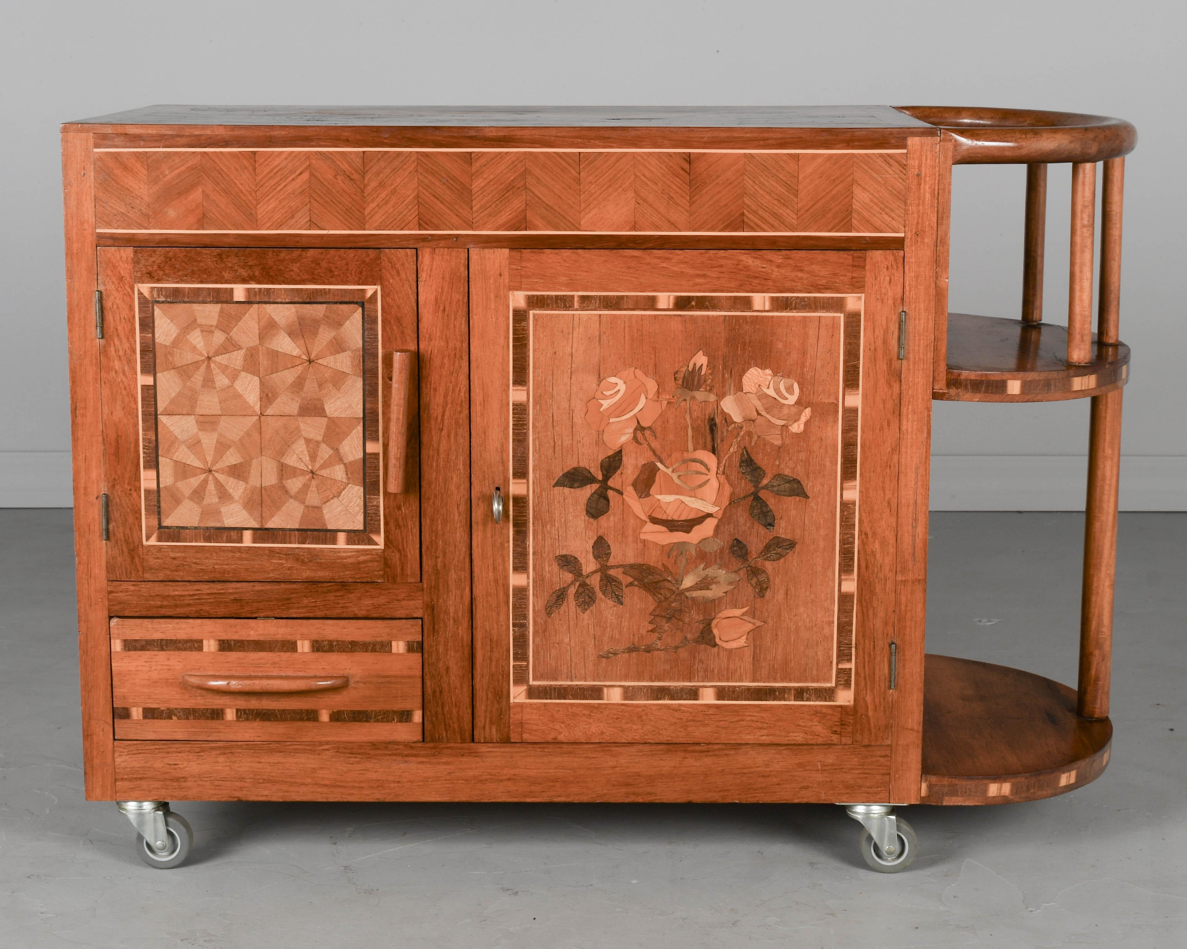 Barwagen mit italienischen Intarsien im Art-Deco-Stil (Handgefertigt) im Angebot