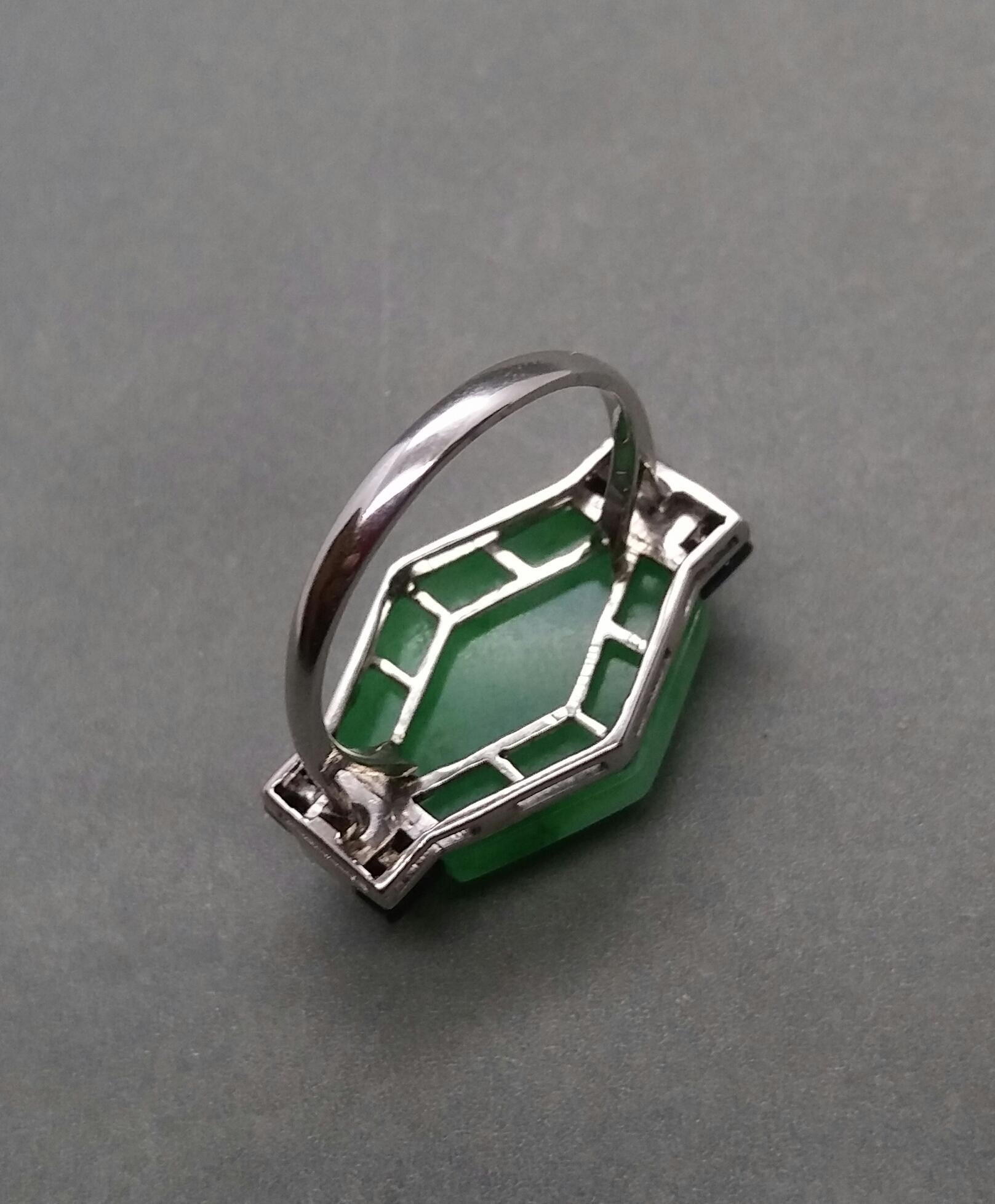 Art Deco Style Jade Black Onyx Diamonds Gold Ring In Good Condition For Sale In Bangkok, TH