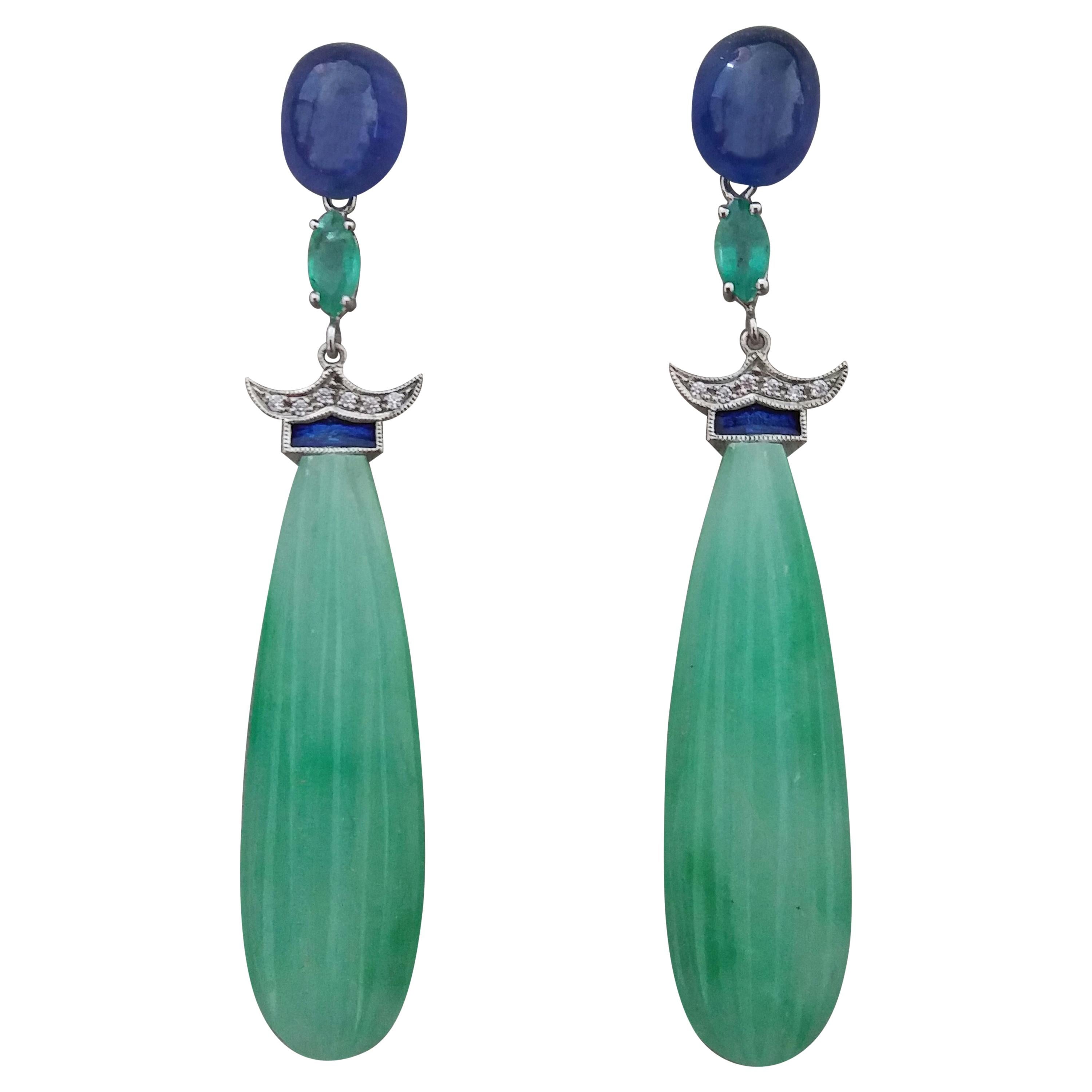 Art Deco Stil Jade Blaue Saphire Smaragde Gold Emaille Diamanten Tropfenohrringe im Angebot