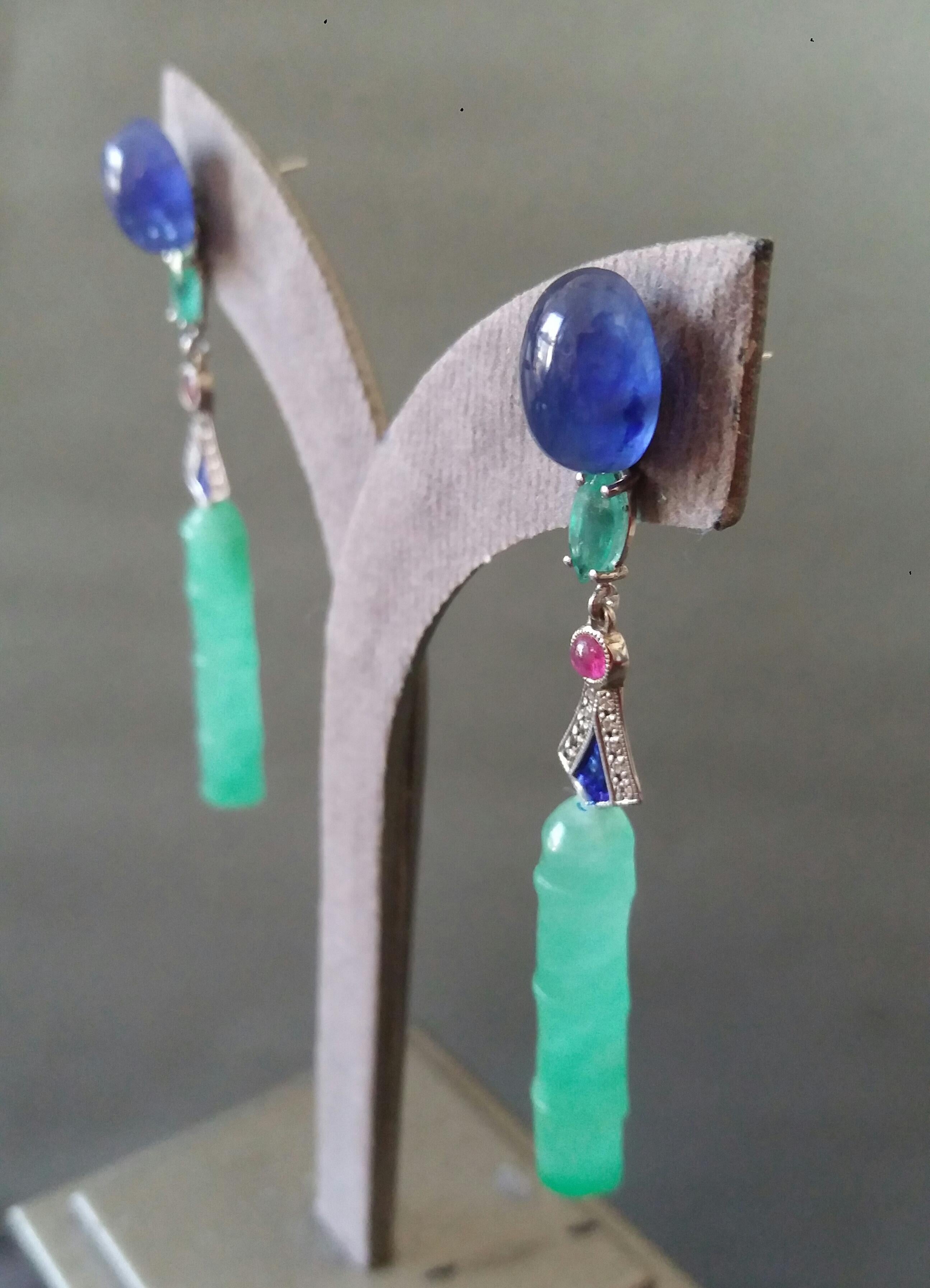 Orecchini in stile Art Déco di giada, zaffiri blu, rubini, smeraldi, oro, smalto e diamanti in vendita 4