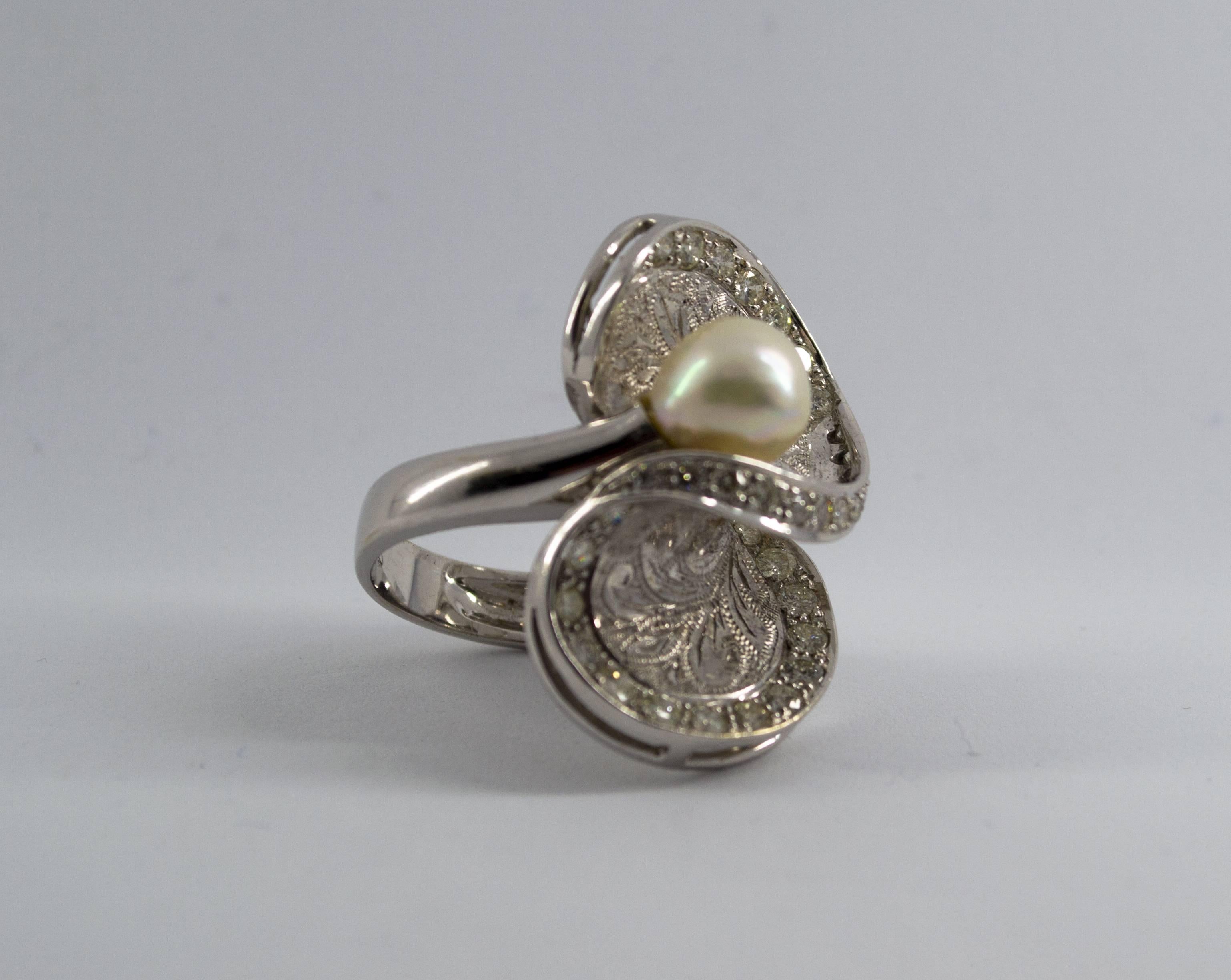 Art Deco Style Japanese Pearl 2.35 Carat White Diamond White Gold Cocktail Ring In New Condition For Sale In Naples, IT
