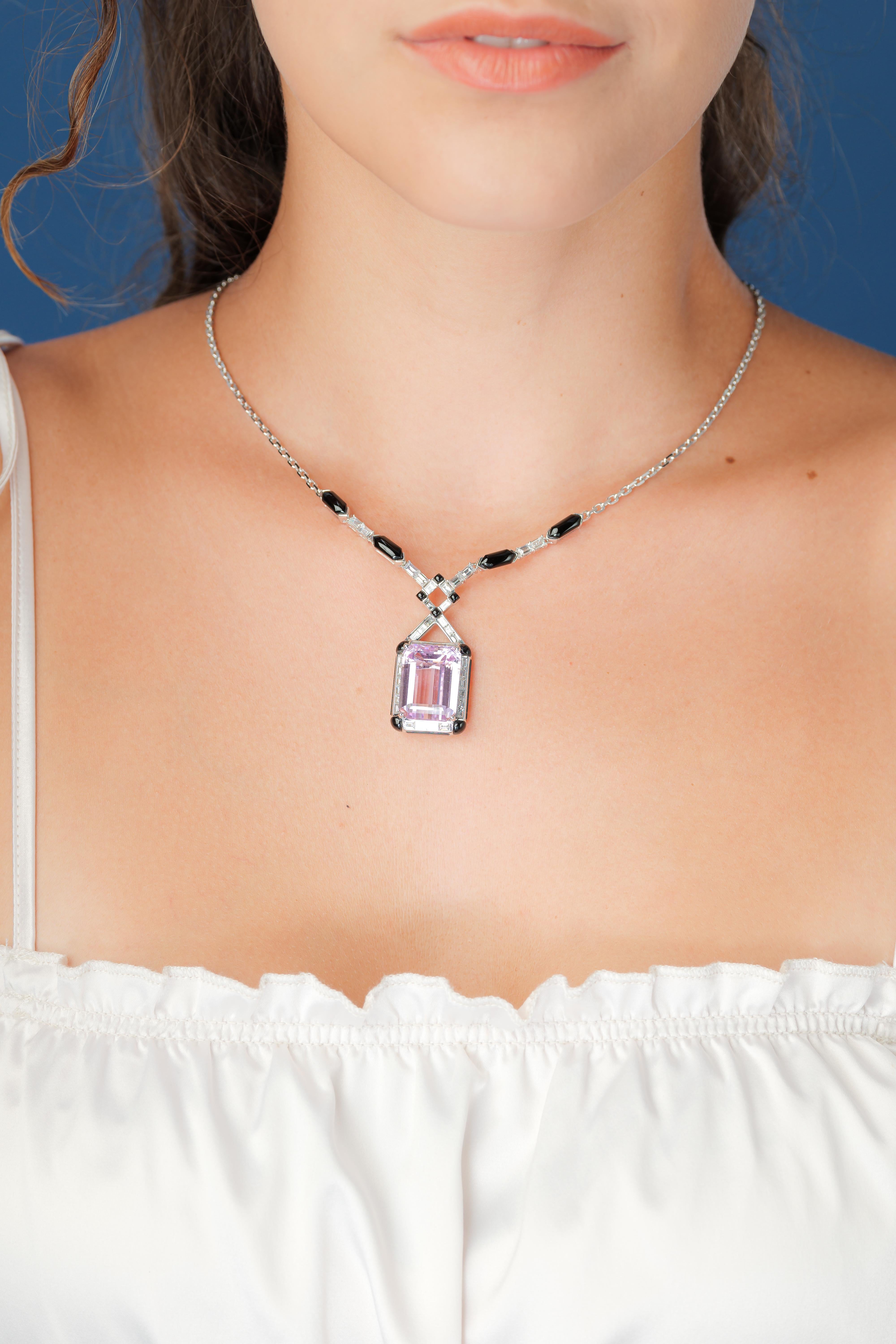 Art Deco Style Kunzite Necklace with Diamond & Black Onyx in 18 Karat White Gold In New Condition For Sale In Hong Kong, HK