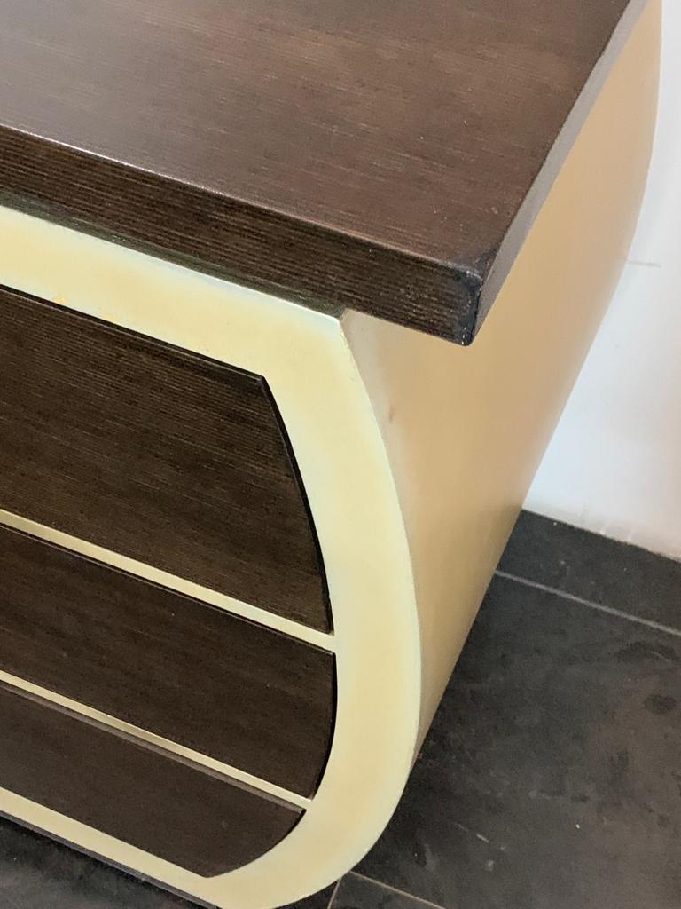 Lackierte Kommode im Art-déco-Stil der Lam Lee-Gruppe, 1990er Jahre im Zustand „Gut“ im Angebot in Montelabbate, PU