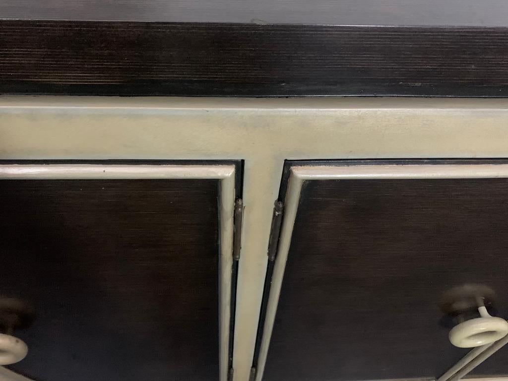 Art Deco Style Lacquered Sideboard with Rounded Sides, 1990s For Sale 1