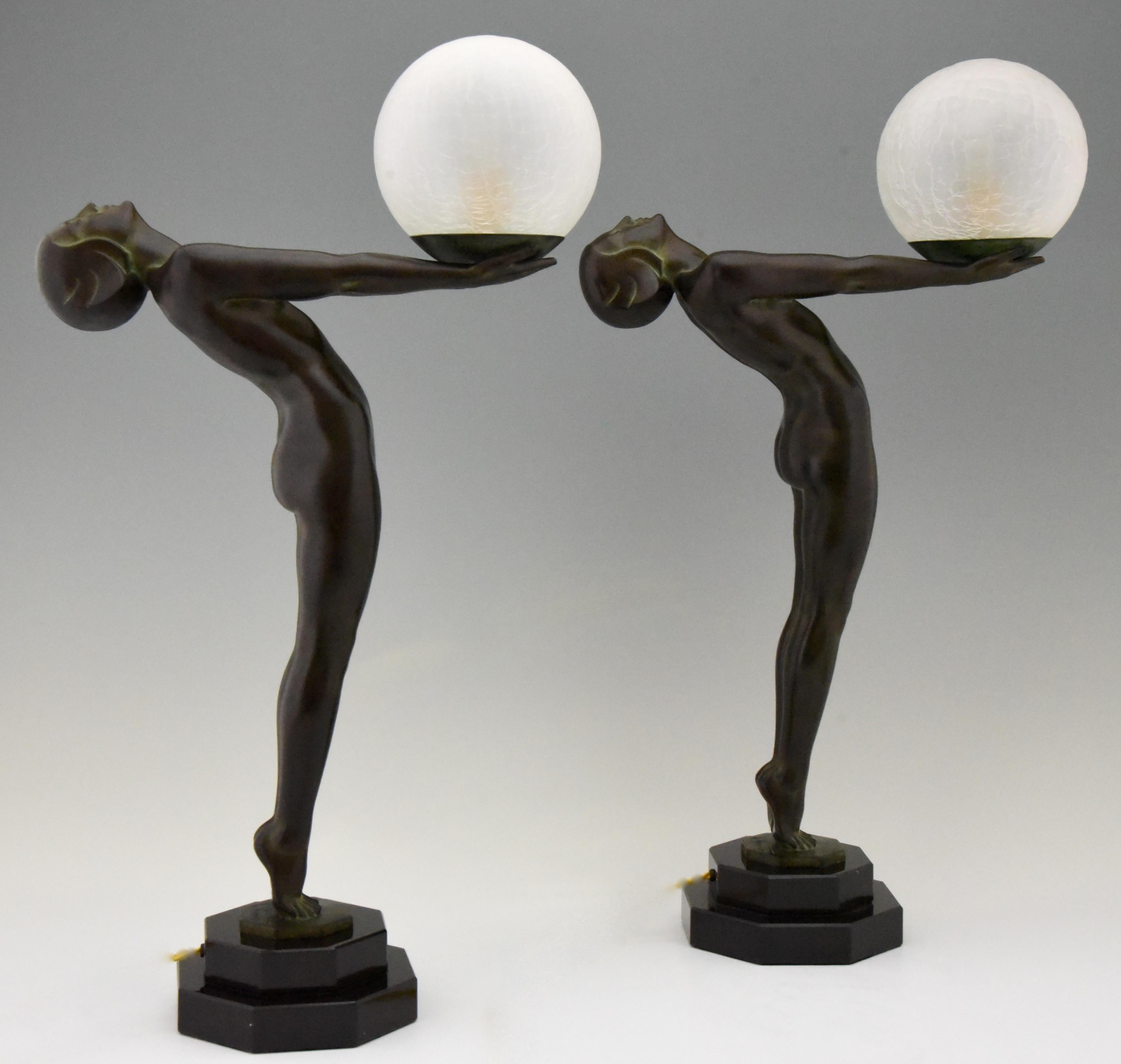 Art Deco Style Lampe Clarté Stehende Nacktskulptur Max Le Verrier im Angebot 6