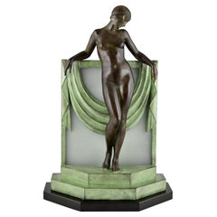 Lampe im Art Deco Style Nude mit Schal von Fayral für Max Le Verrier Séréntité