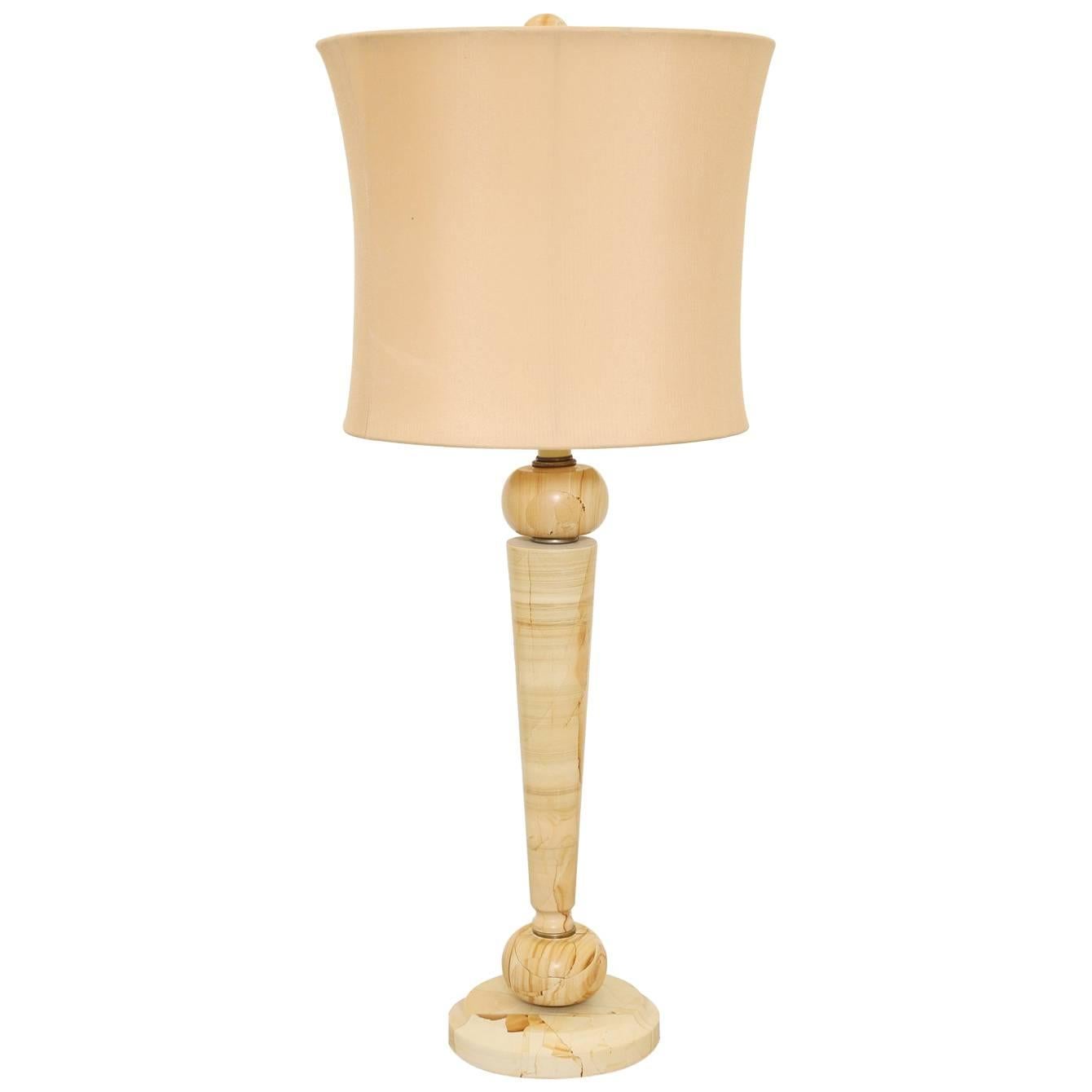 Lampe im Art-Déco-Stil aus Breccia-Marmor im Angebot