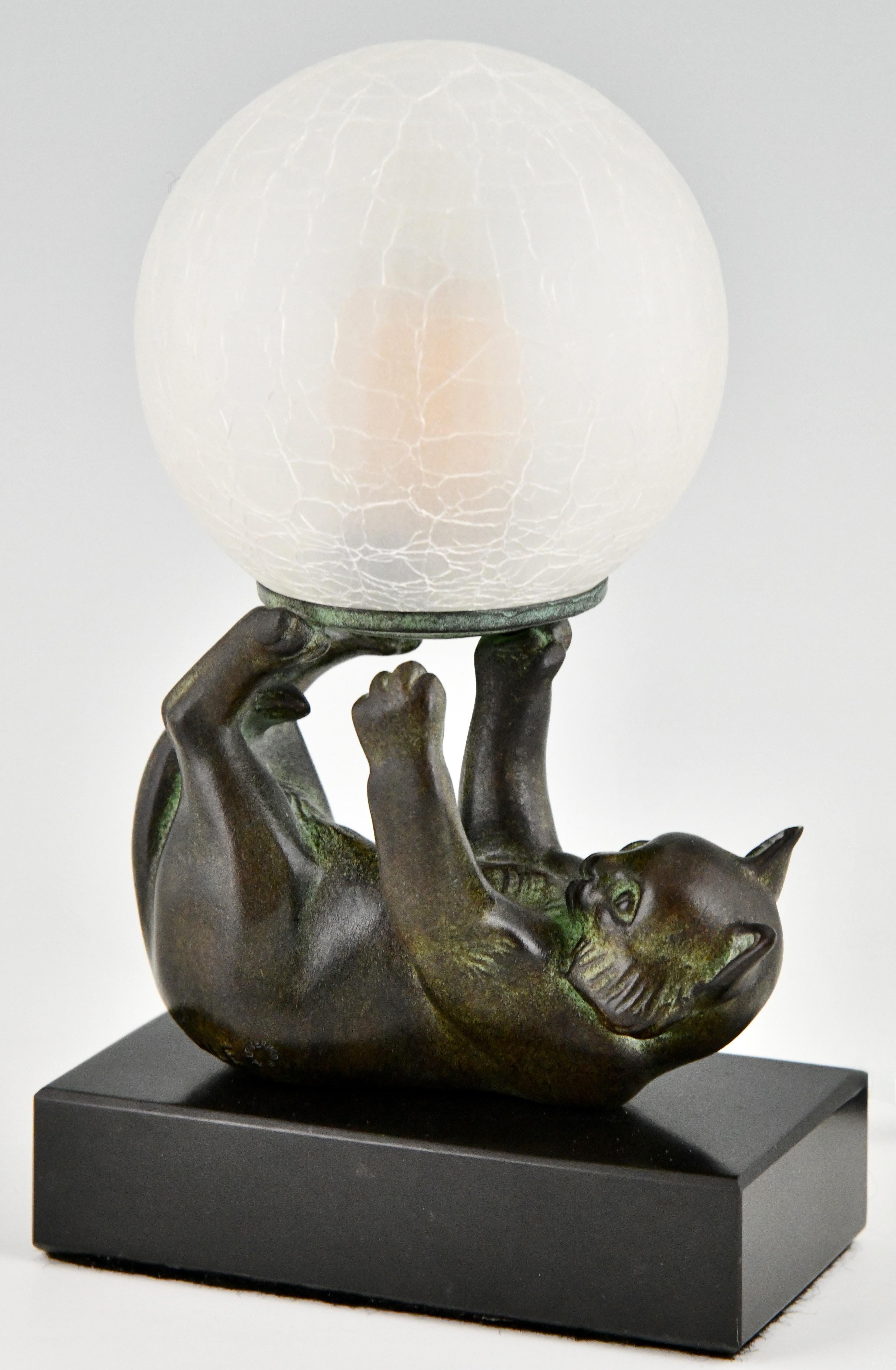 Art Deco style lamp with cat CHAT JONGLEUR signed Janle for Max Le Verrier. 1