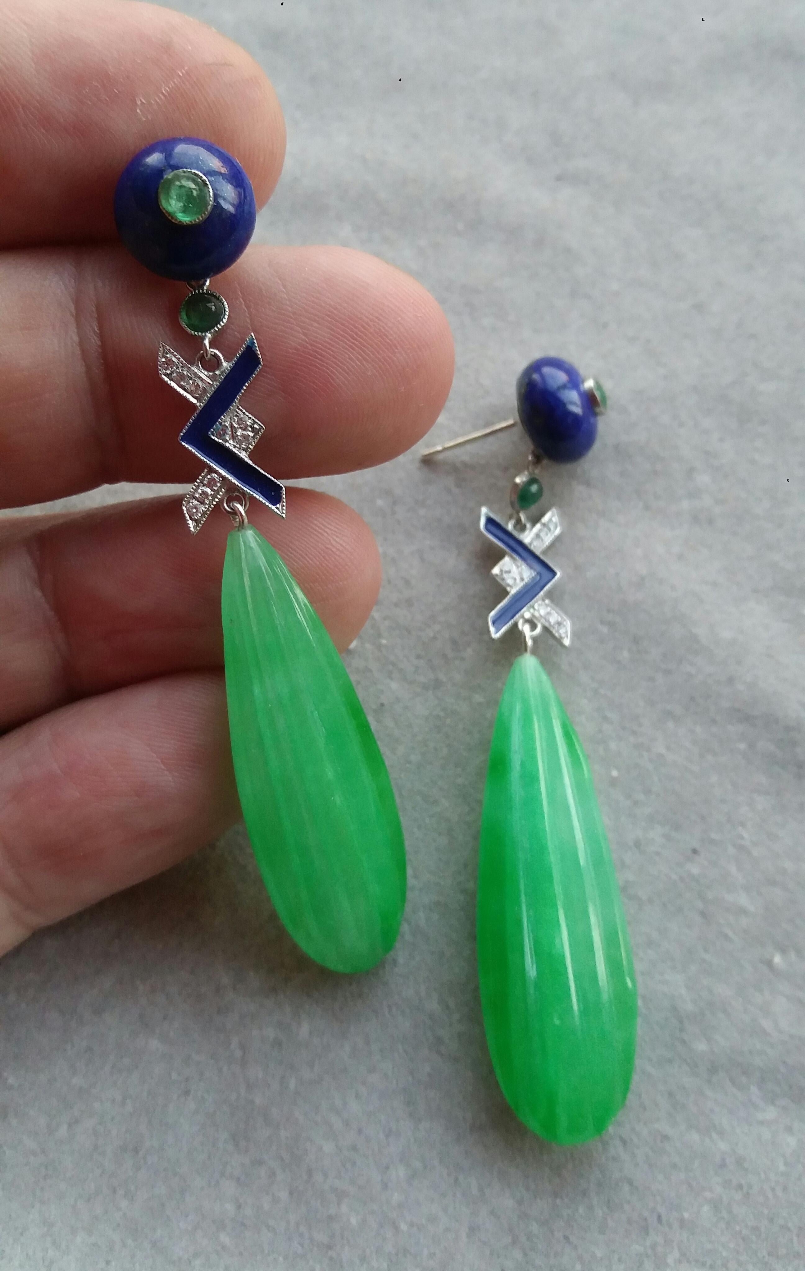 Pendientes Gota Lapislázuli Jade Oro Diamantes Esmeraldas Esmalte Azul Estilo Art Déco en Bueno estado para la venta en Bangkok, TH