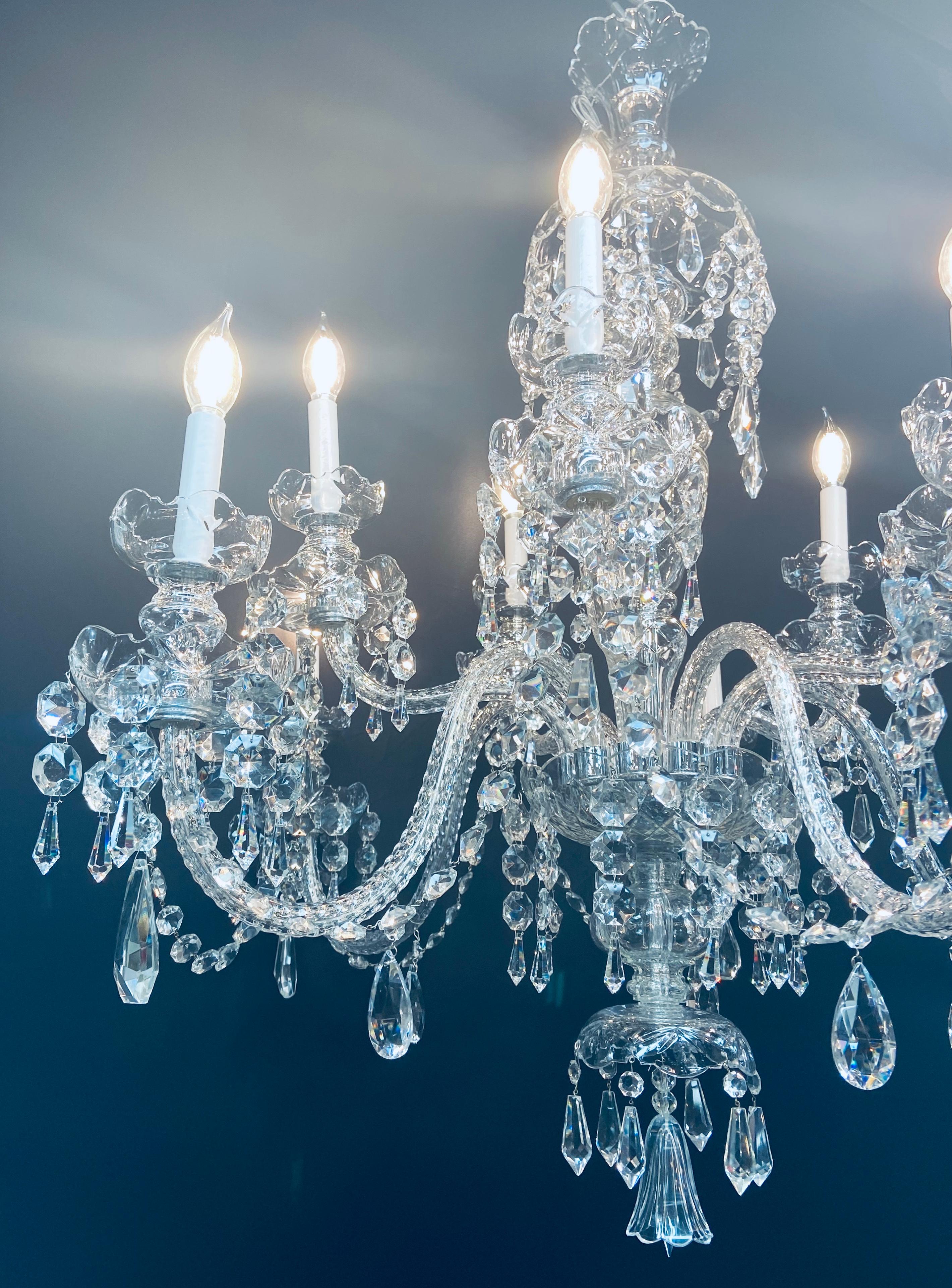 Art Deco Style Large Crystal Chandelier in the Manner of Waterford For Sale 11