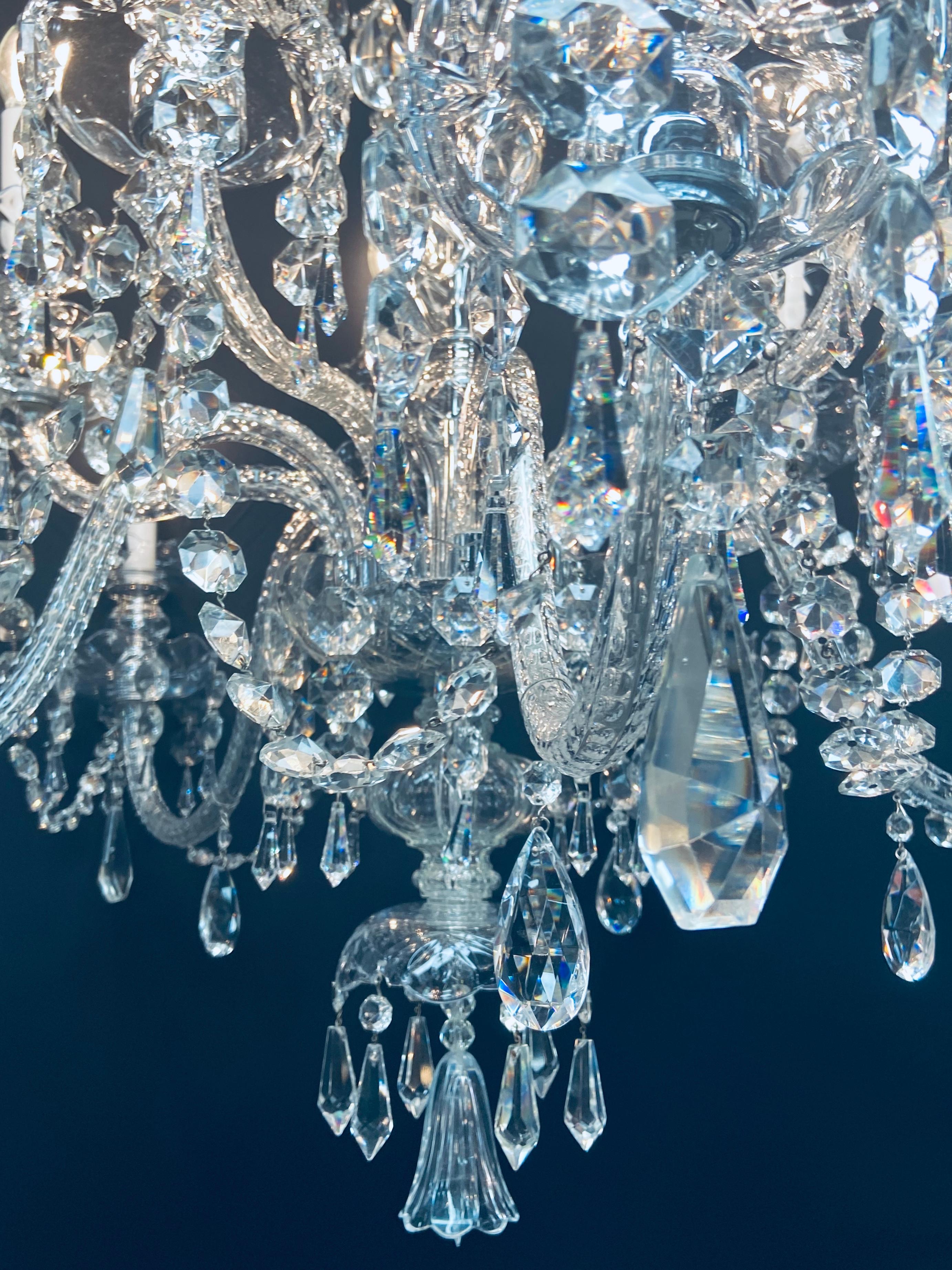 Art Deco Style Large Crystal Chandelier in the Manner of Waterford For Sale 13