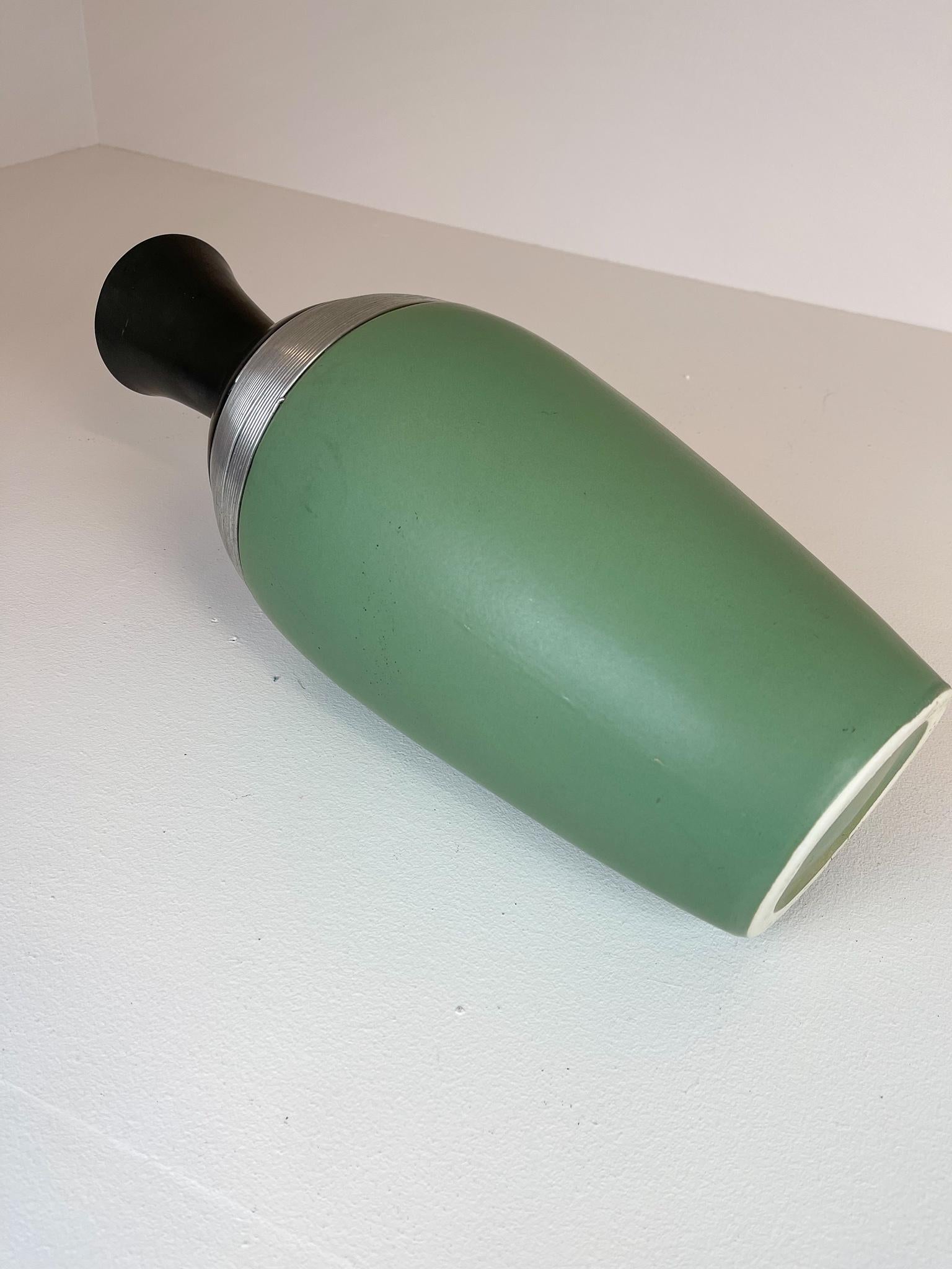 Vaso da terra grande in stile Art Déco, Svezia, anni '70 in vendita 4