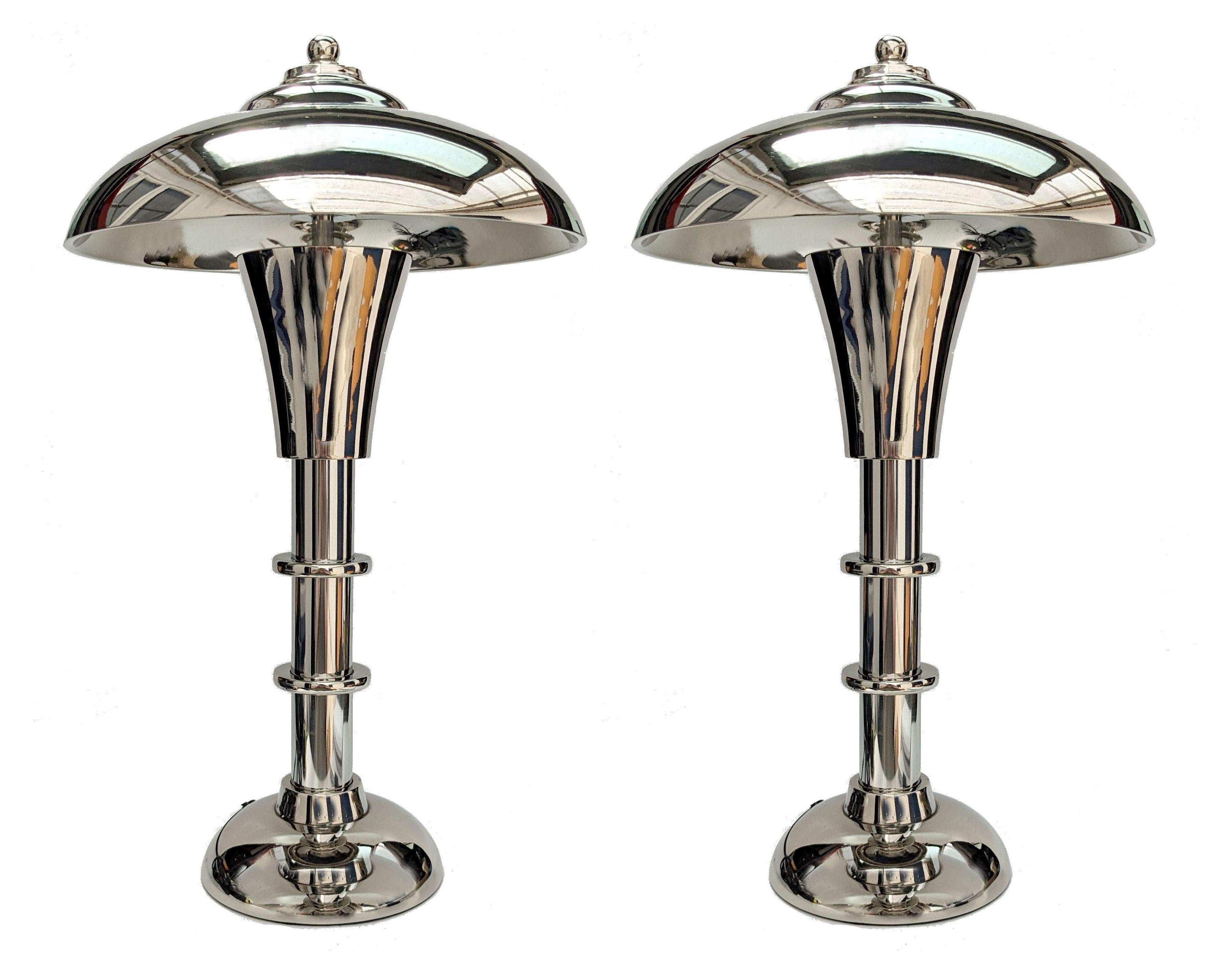 Art Deco Style Large Matching Pair of Machine Age Industrial Table Lamps For Sale 1