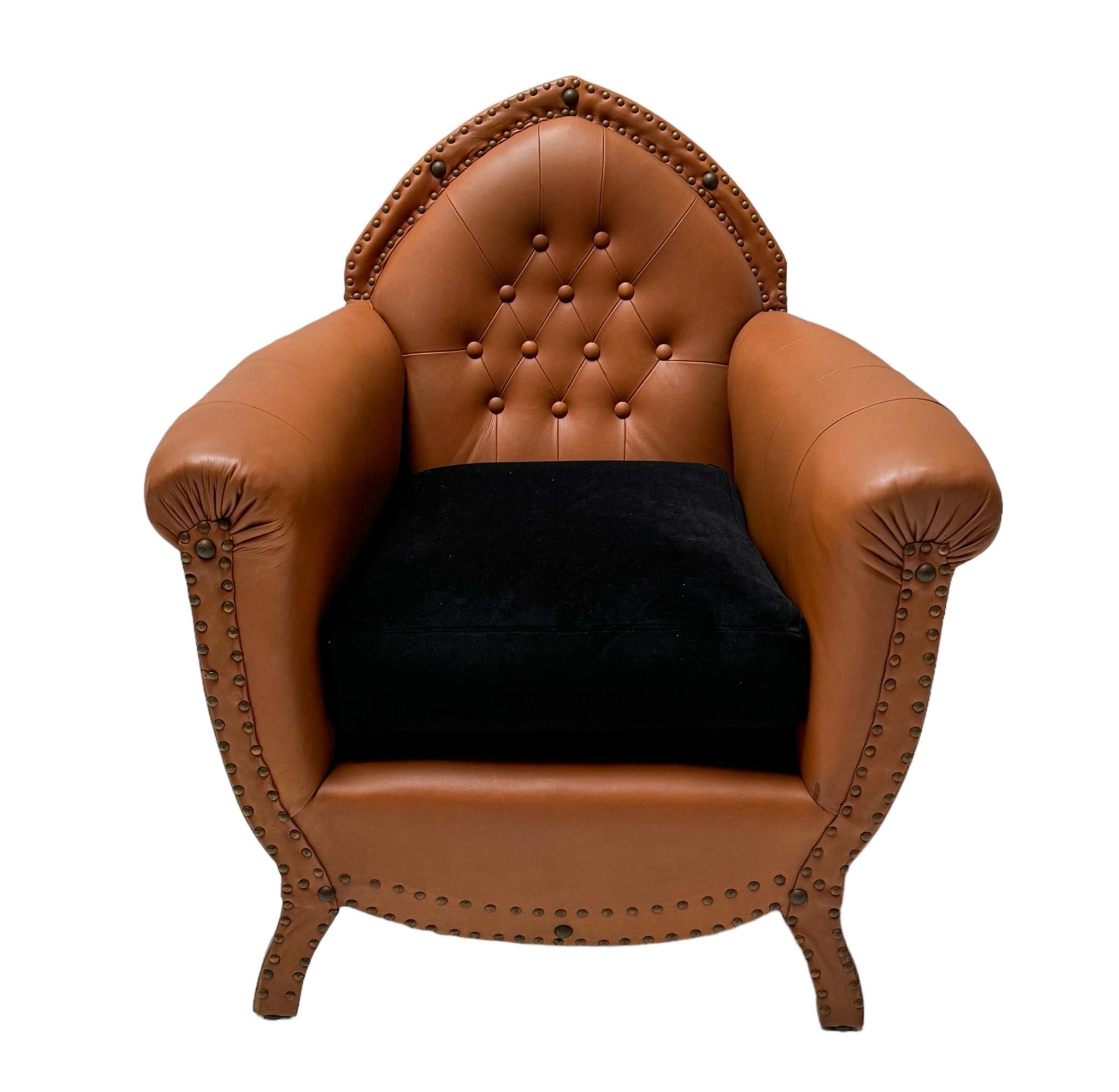 Stunning and rare Art Deco Style club or library chair.
Striking French design from the 1940s.
Original beech frame with original brown leather upholstery which has been cleaned and conditioned by our leather specialist!
The original cushion has