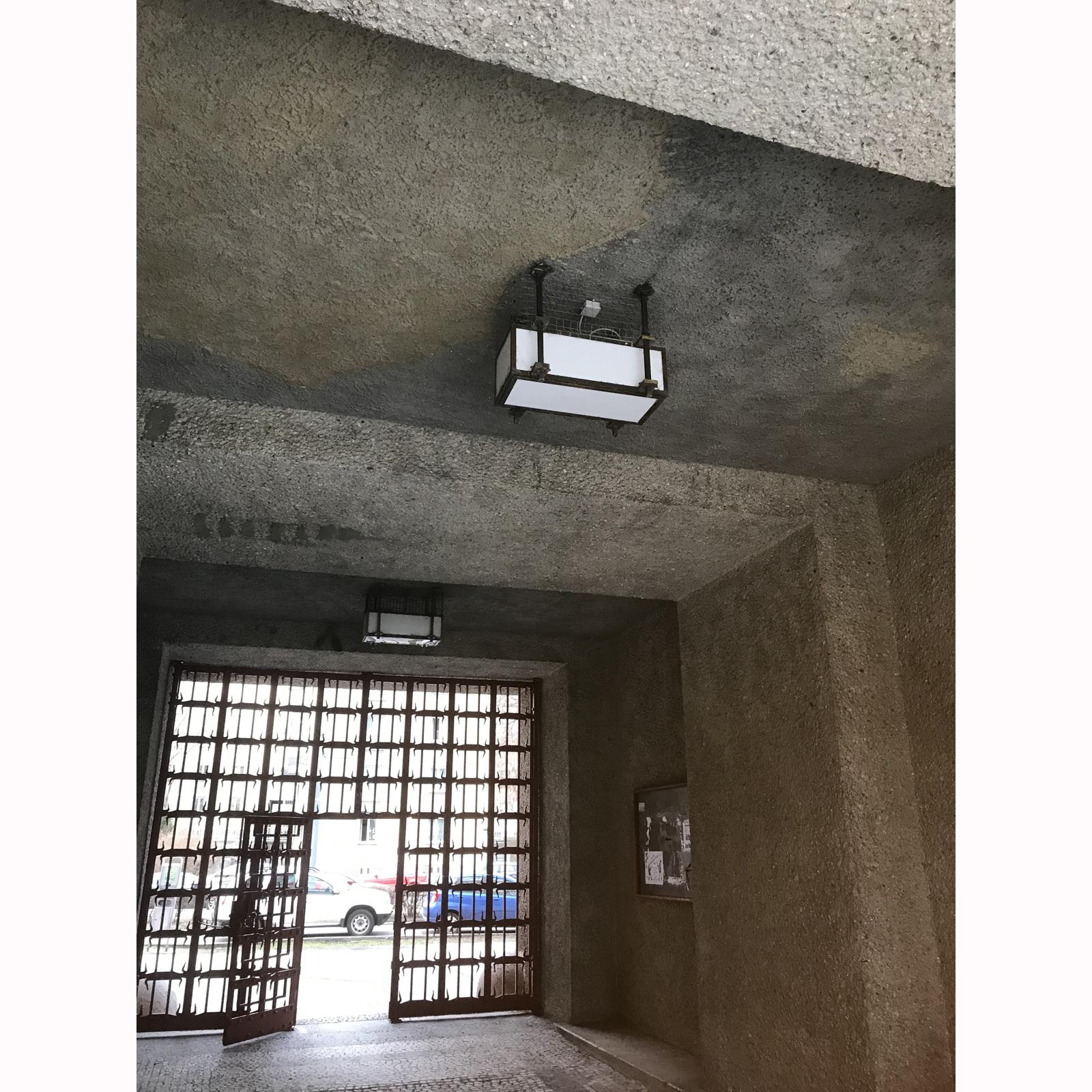 XXIe siècle et contemporain Lampe de style Art Déco pour le Hof de Karl Marx à Vienne, montage encastré, peut être modifié en vente