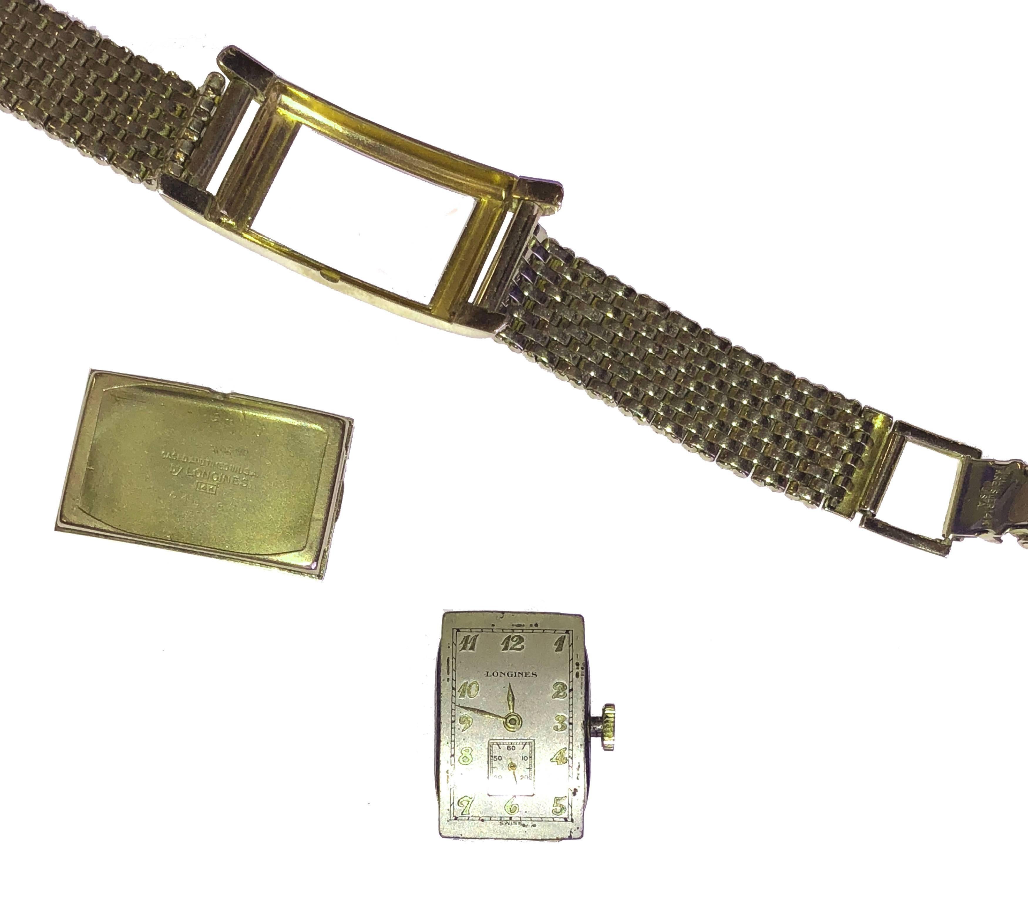 Molded Art Deco Style Longines 14-Karat Yellow Gold Bracelet Watch, 1943