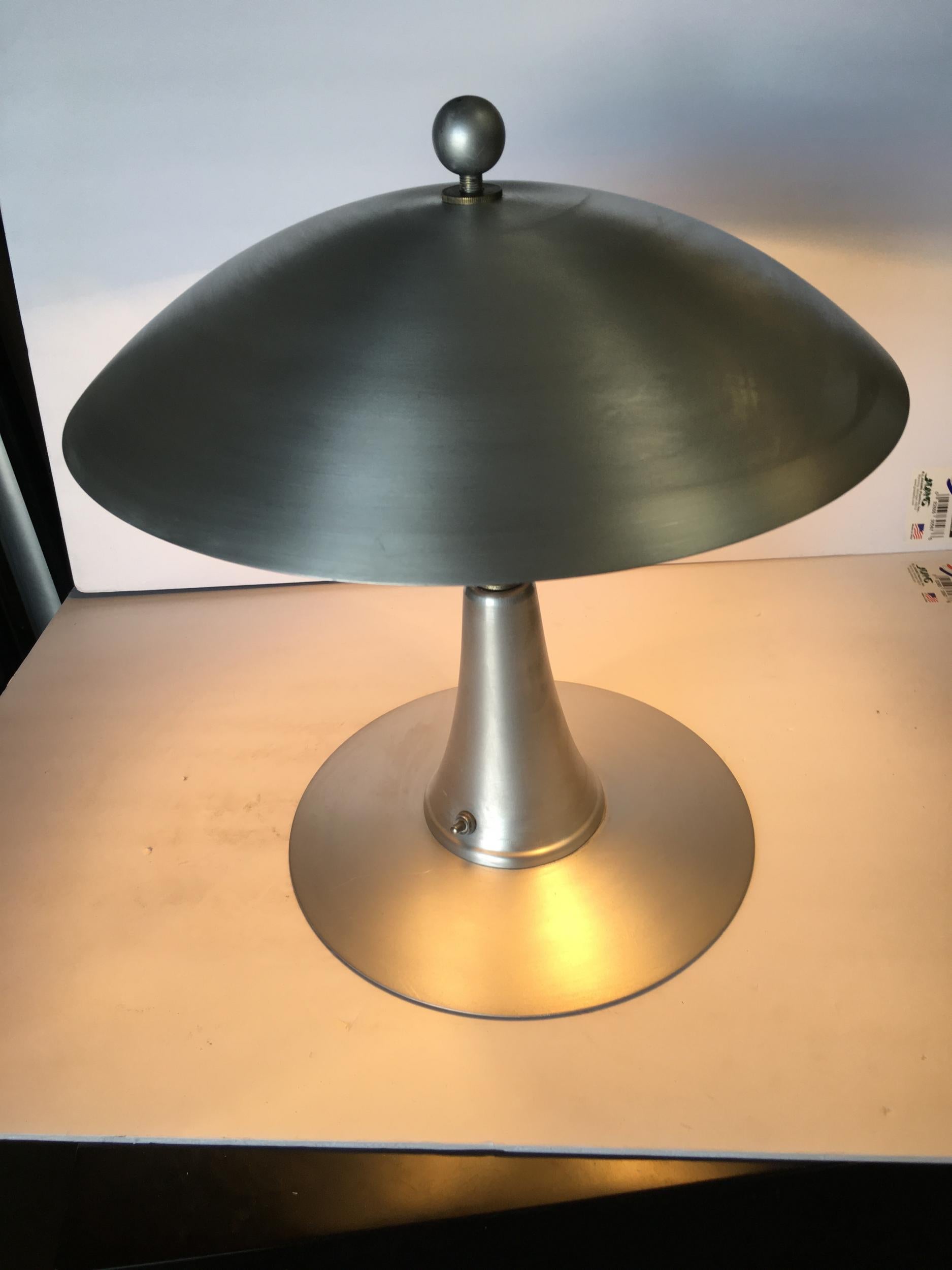 art deco style table lamp