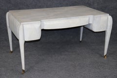Scrivania in ottone e pelle stampata shagreen di Maitland Smith in stile Art Déco