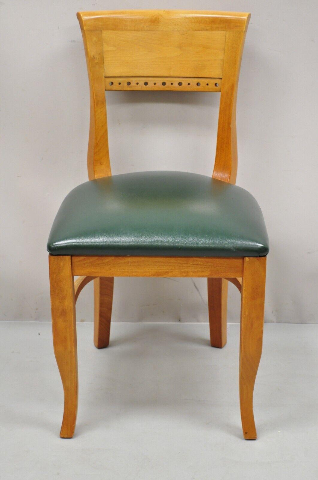 Art Deco Stil Ahornholz-Esszimmerstühle von Prince Seating, 8er-Set (Art déco) im Angebot