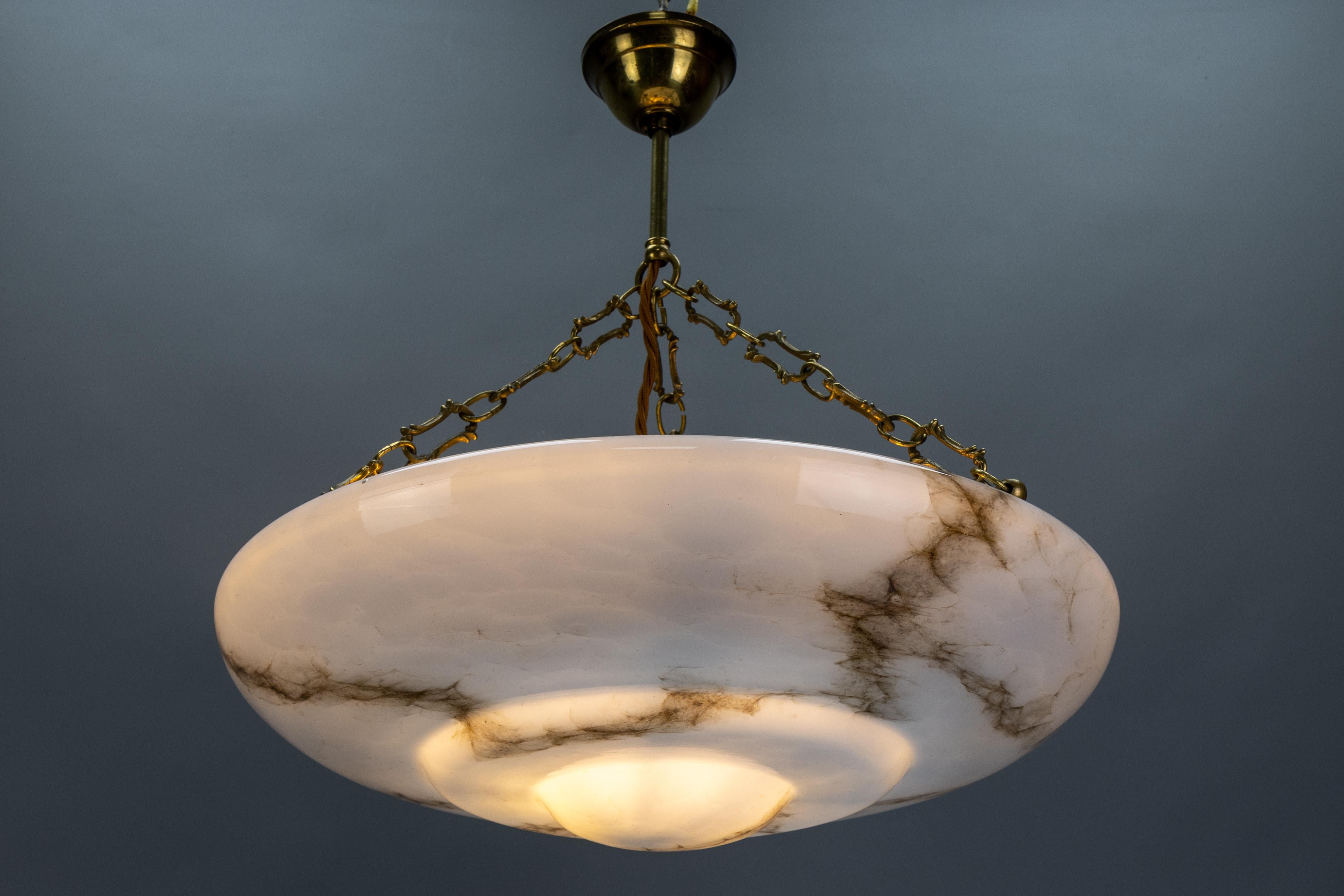 Art Deco Stil marmoriertes graublaues und braunes Glas und Messing Pendelleuchte 8