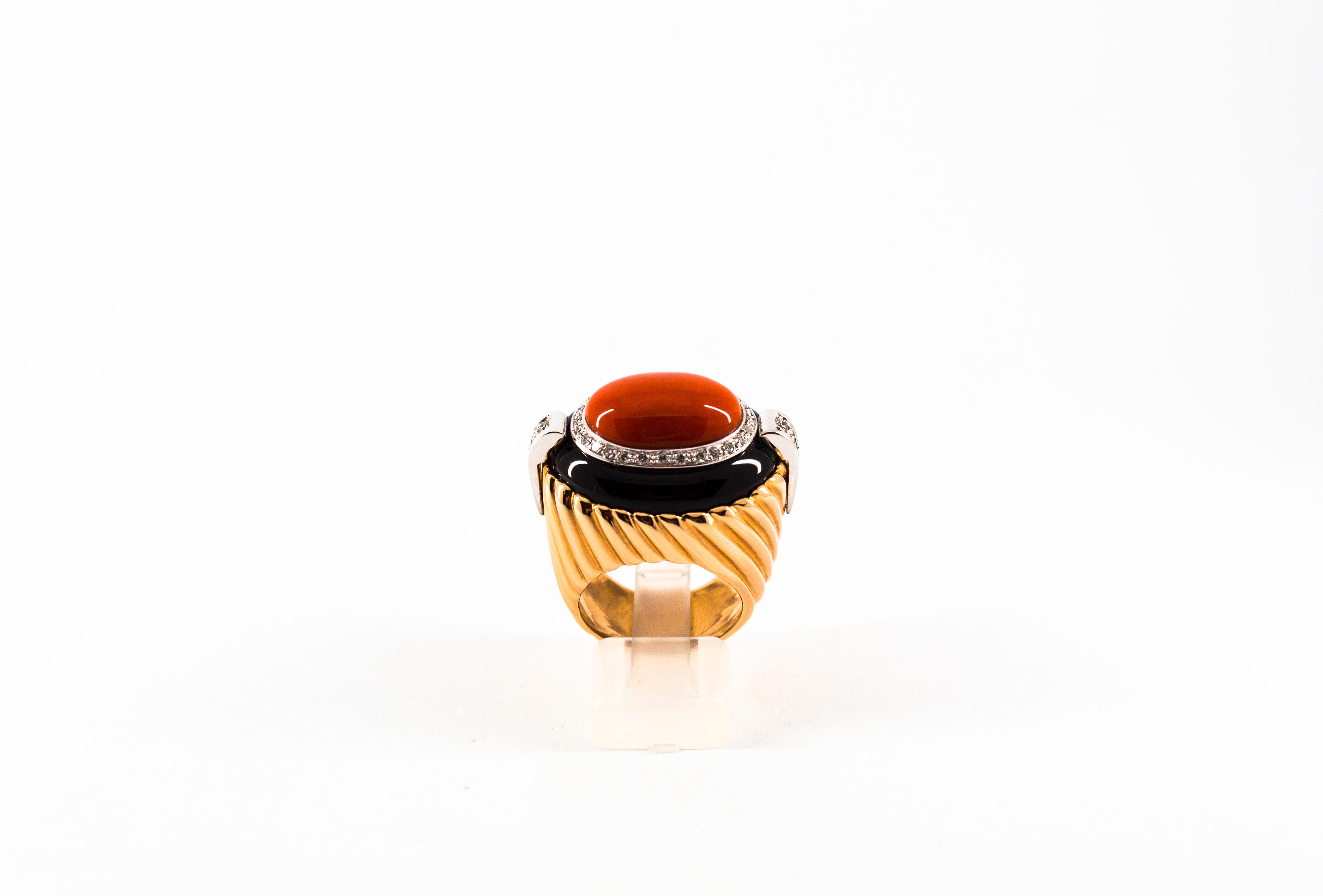 Art Deco Style Mediterranean Coral Onyx White Diamond Yellow Gold Cocktail Ring In New Condition For Sale In Naples, IT