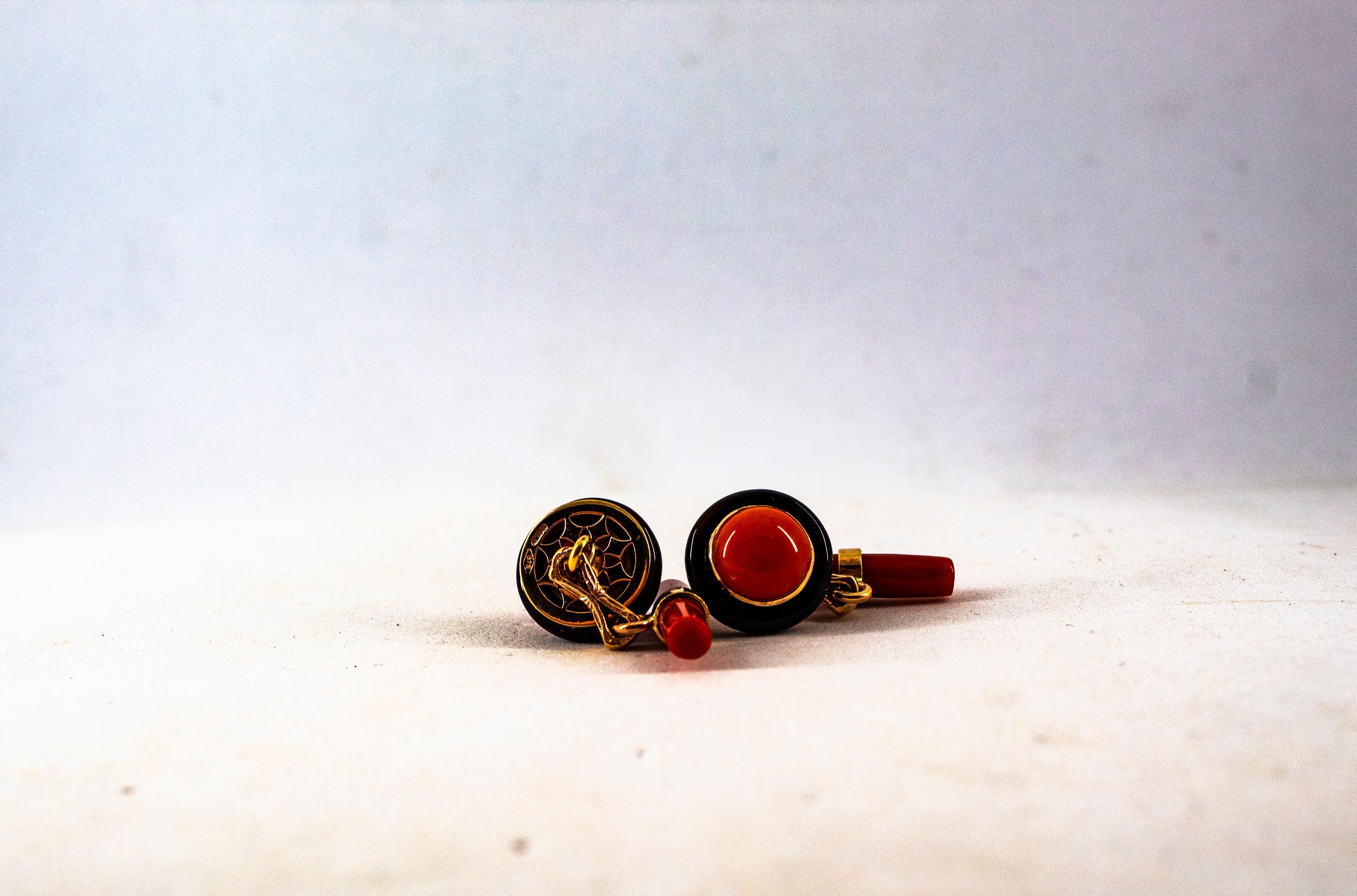 Women's or Men's Art Deco Style Mediterranean Red Coral Onyx Yellow Gold Cufflinks For Sale