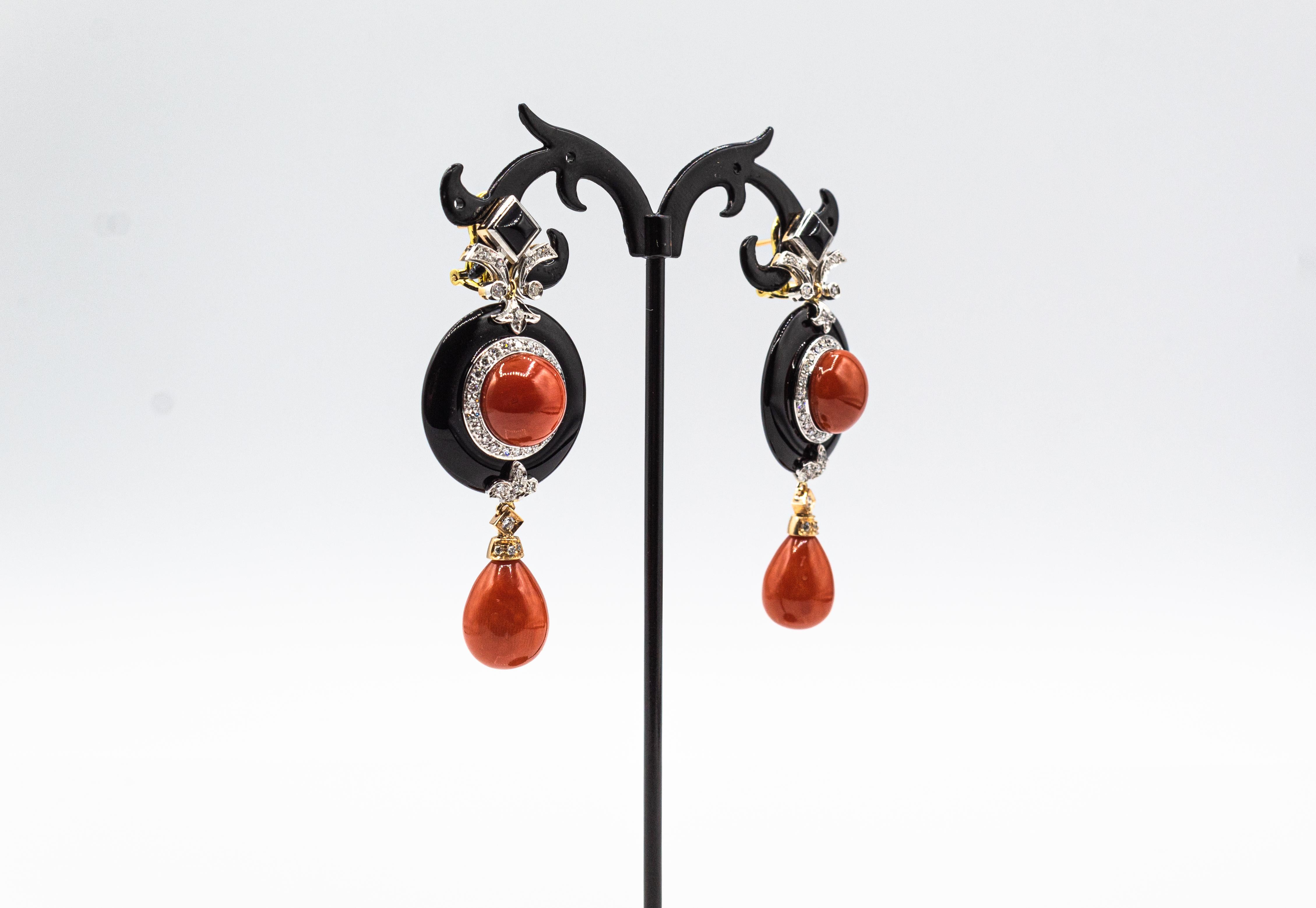 Orecchini in oro bianco con diamante bianco e corallo rosso mediterraneo in stile Art Deco in vendita 1
