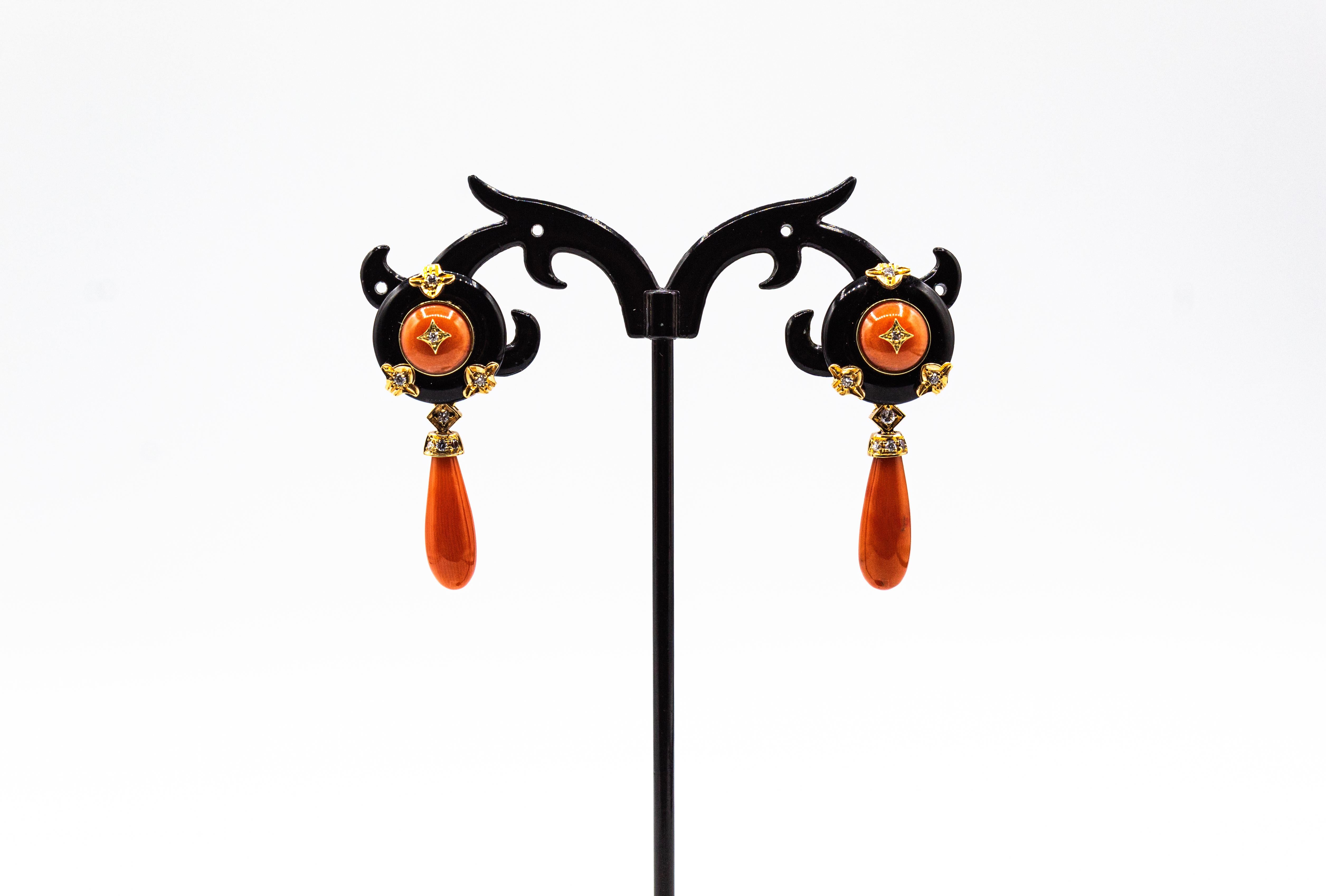 For any problems related to some materials contained in the items that do not allow shipping, please contact the seller with a private message to solve the problem.
We can ship every piece of our 1stdibs catalog worldwide.

These Clip-On Earrings