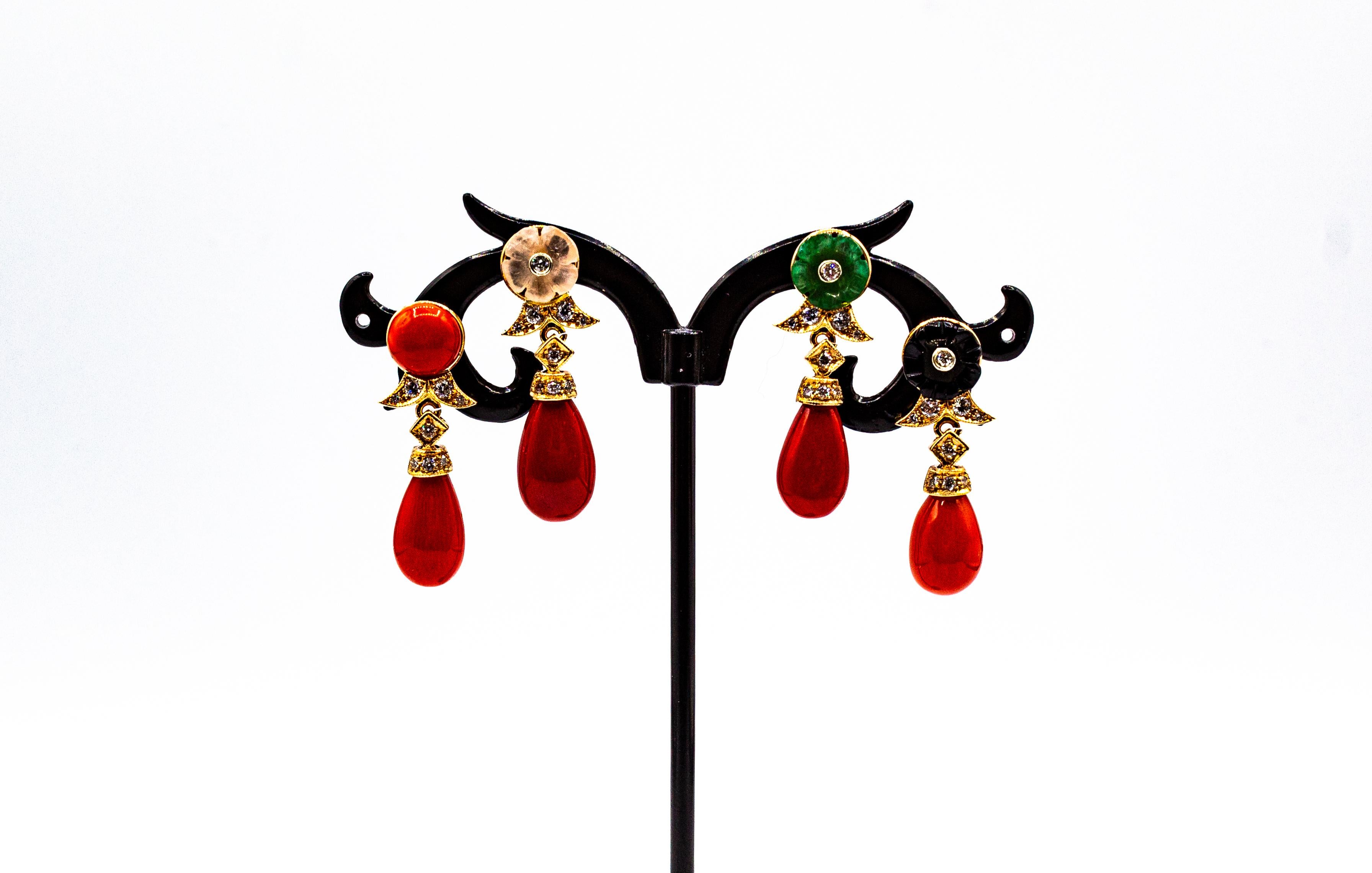 Art Deco Style Mediterranean Red Coral White Diamond Yellow Gold Stud Earrings en venta 8