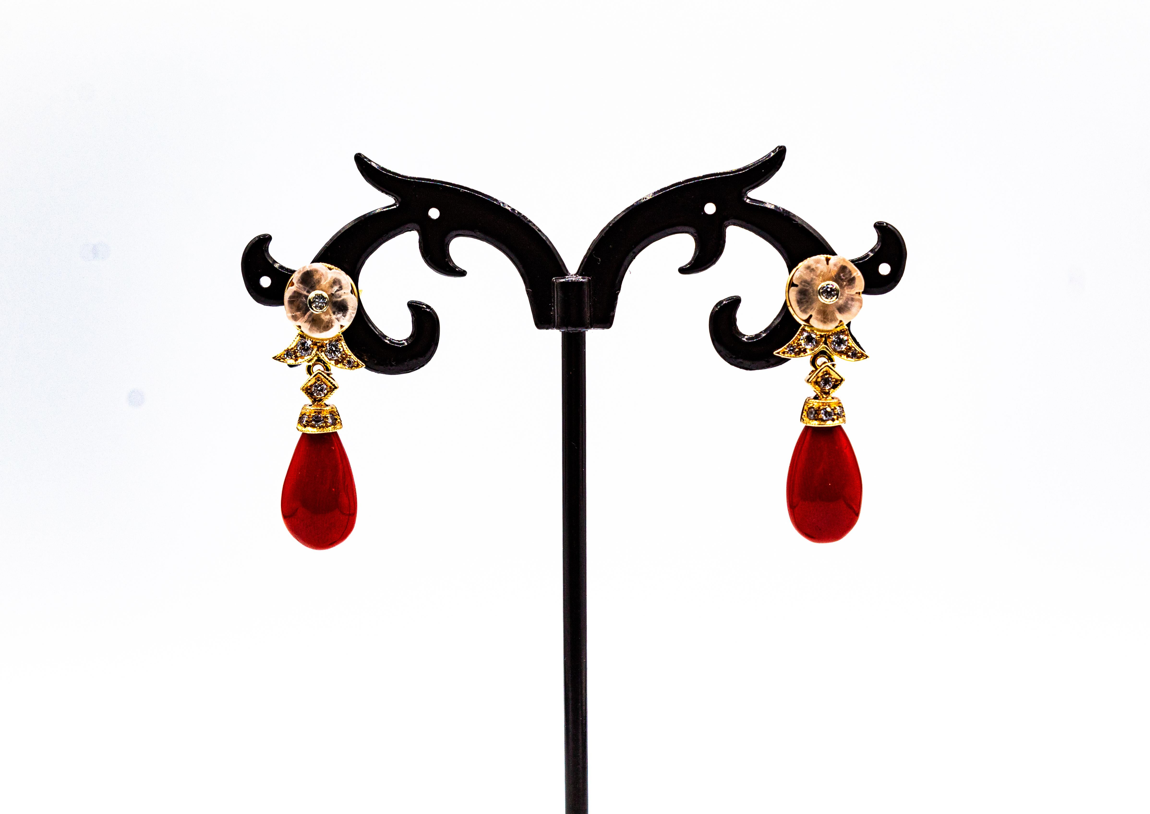Art Deco Style Mediterranean Red Coral White Diamond Yellow Gold Stud Earrings en venta 2