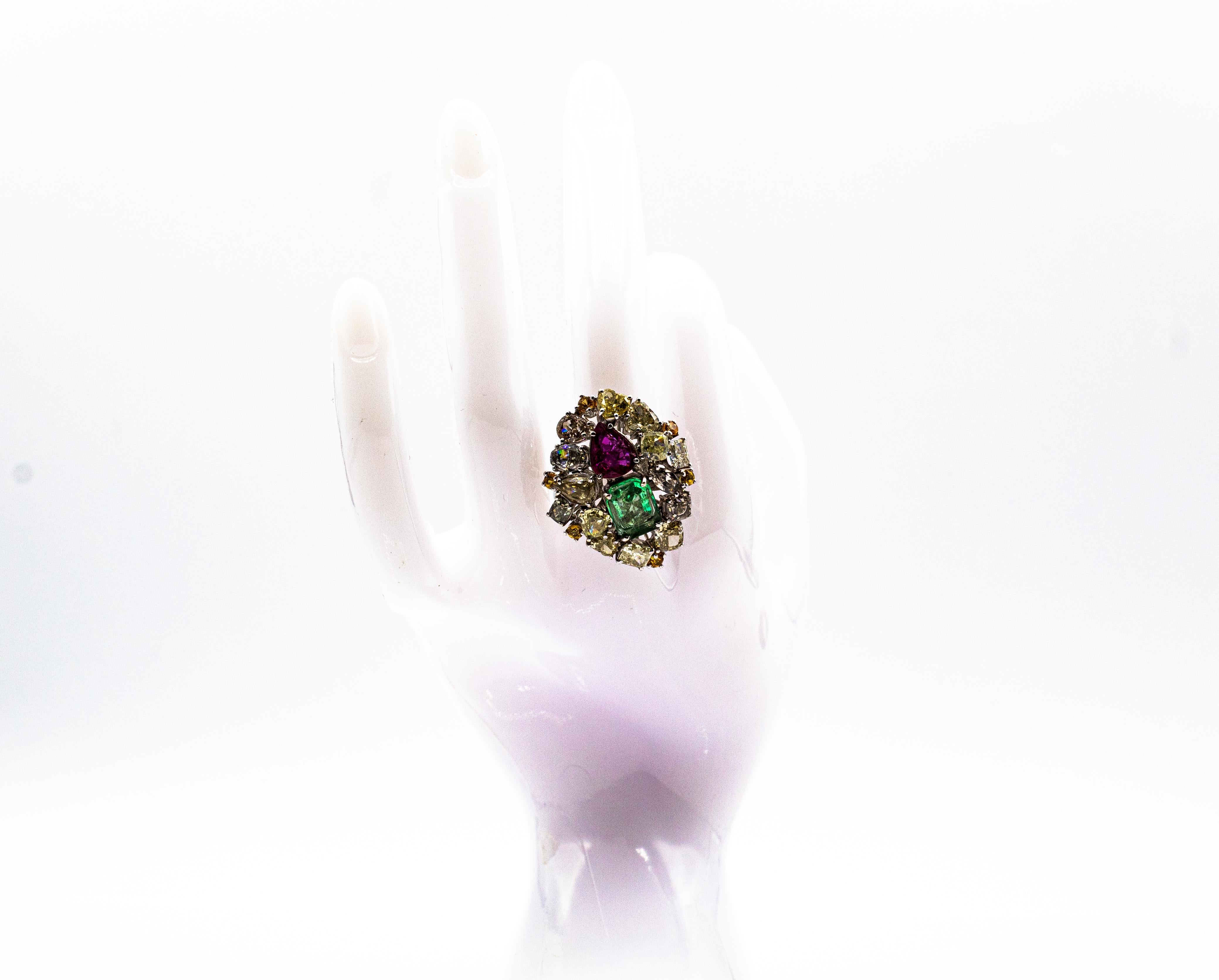 Art Deco Stil Gemischter Schliff Diamant Smaragd Birnenschliff Rubin Weißgold Cocktail Ring im Angebot 12