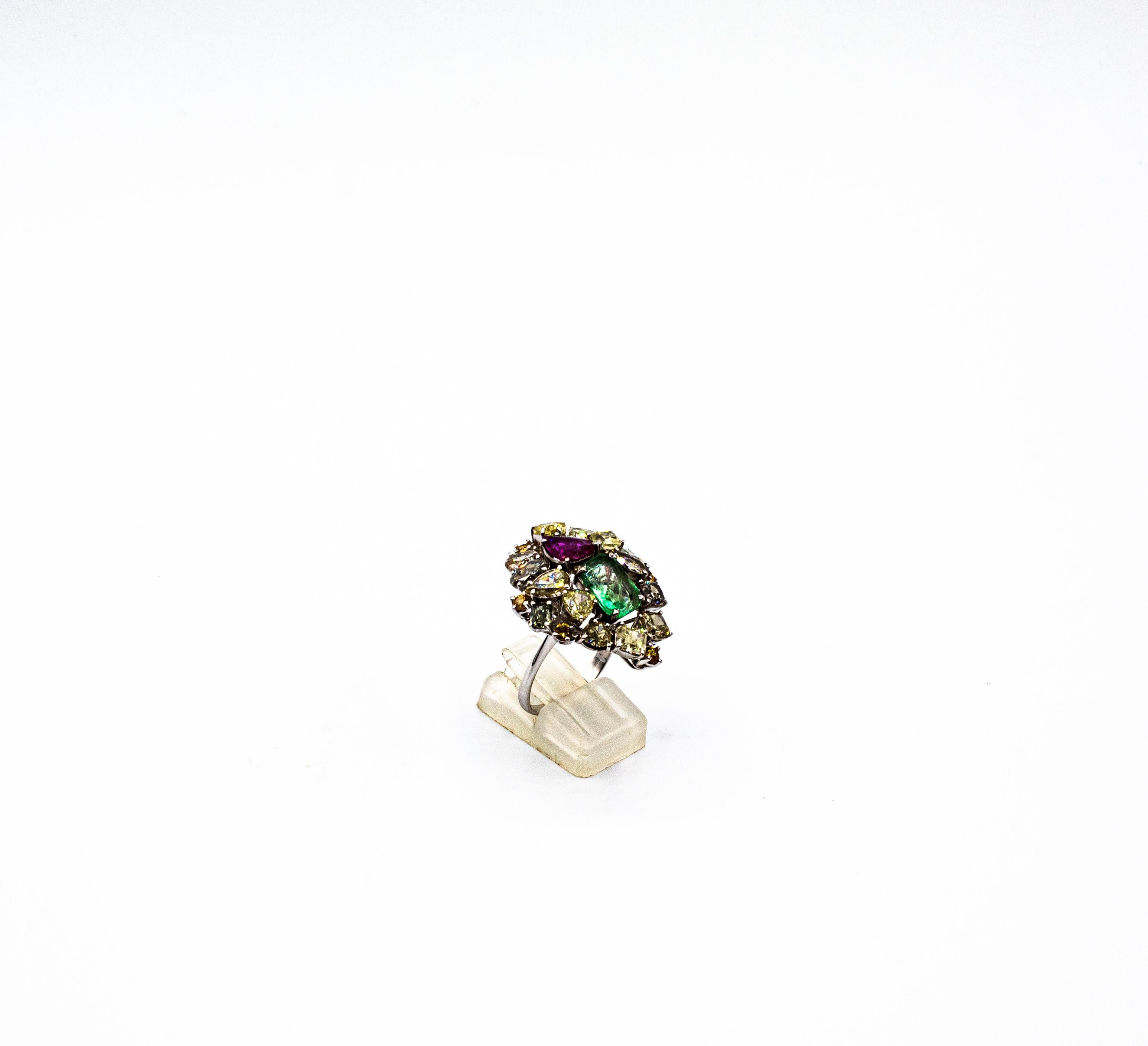 Art Deco Stil Gemischter Schliff Diamant Smaragd Birnenschliff Rubin Weißgold Cocktail Ring im Angebot 3