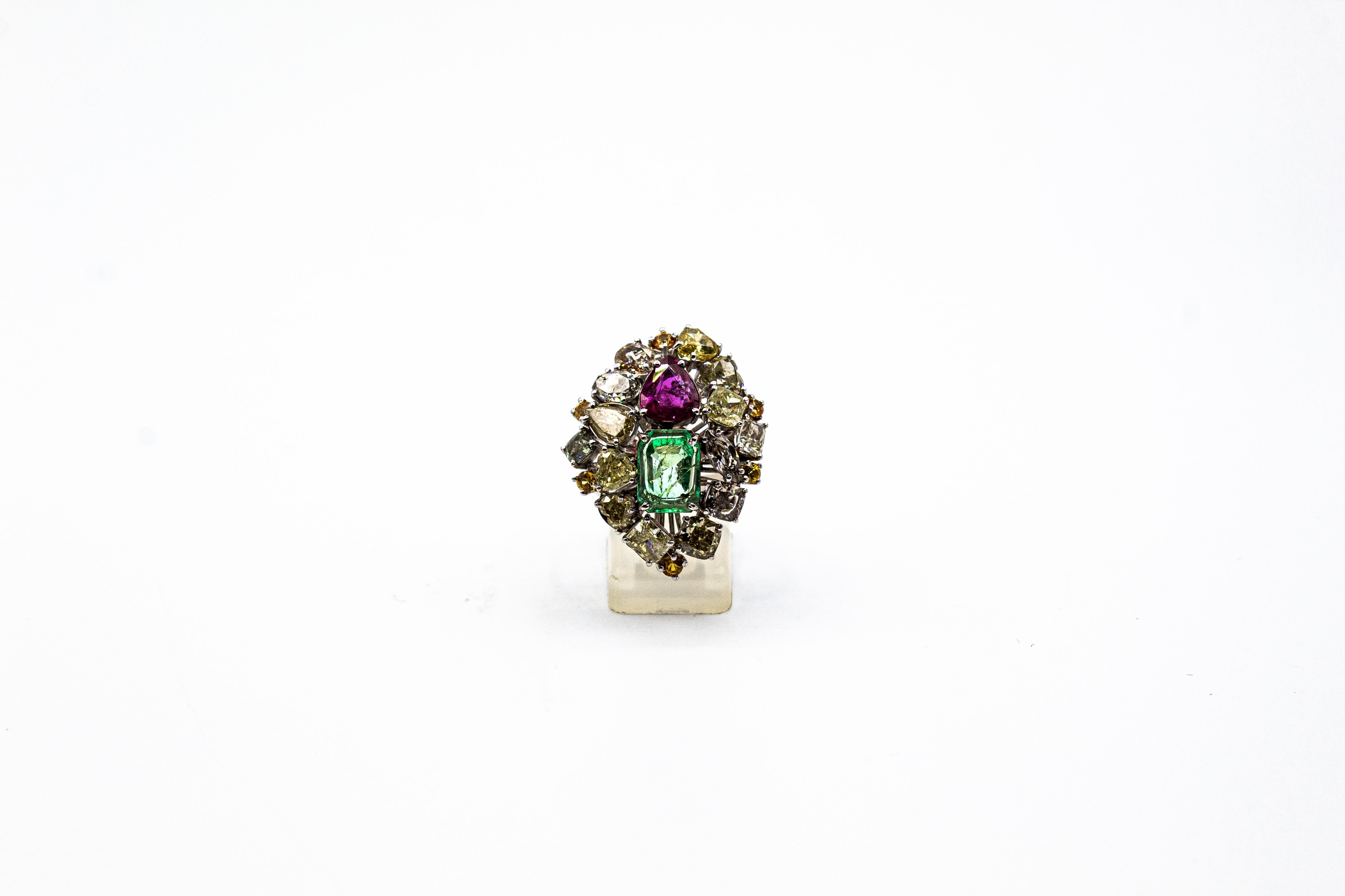 Art Deco Stil Gemischter Schliff Diamant Smaragd Birnenschliff Rubin Weißgold Cocktail Ring im Angebot 4