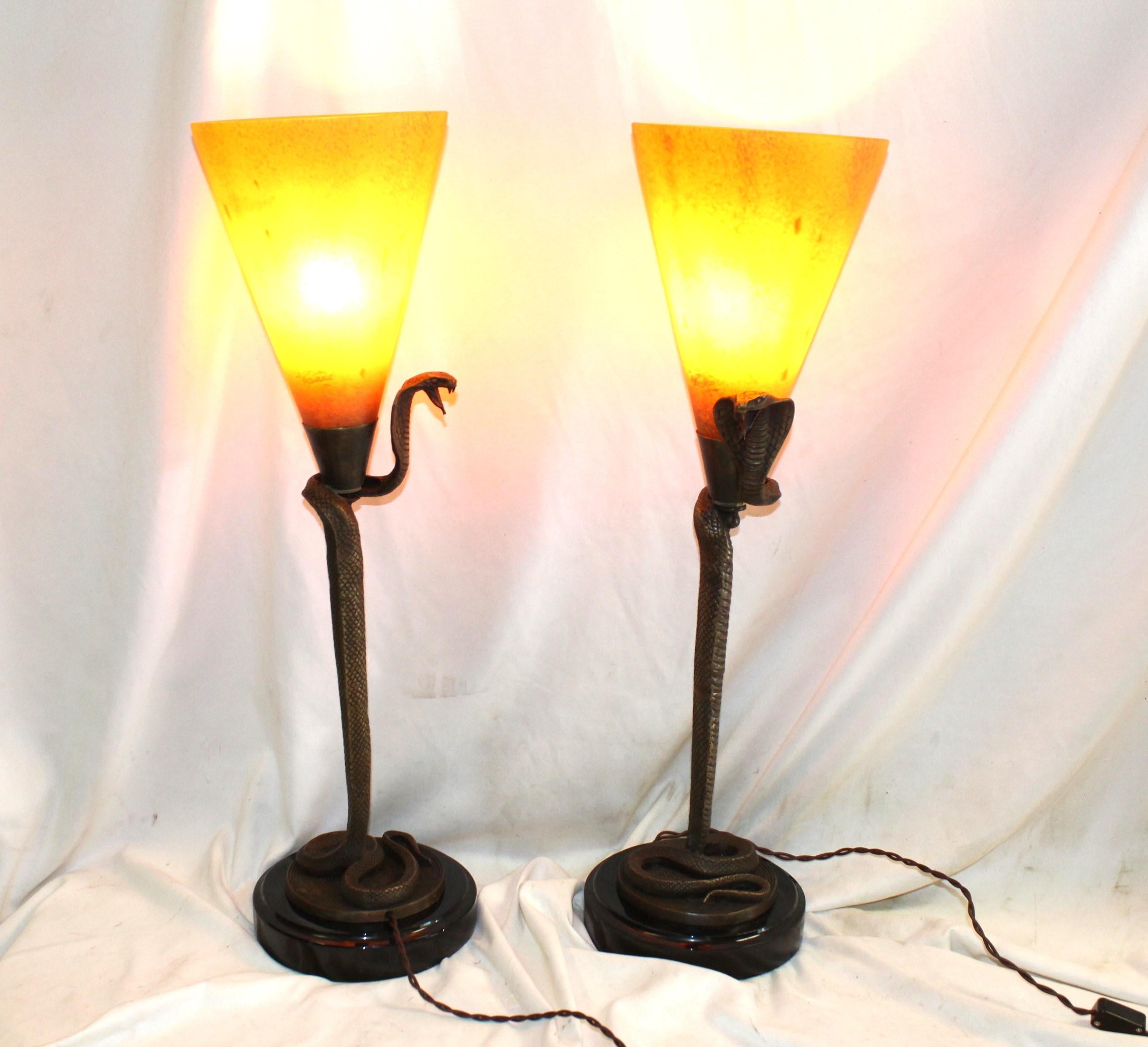 Estilo Art Deco , Moderno , Lámparas Serpiente , Bronce  Par en venta 4