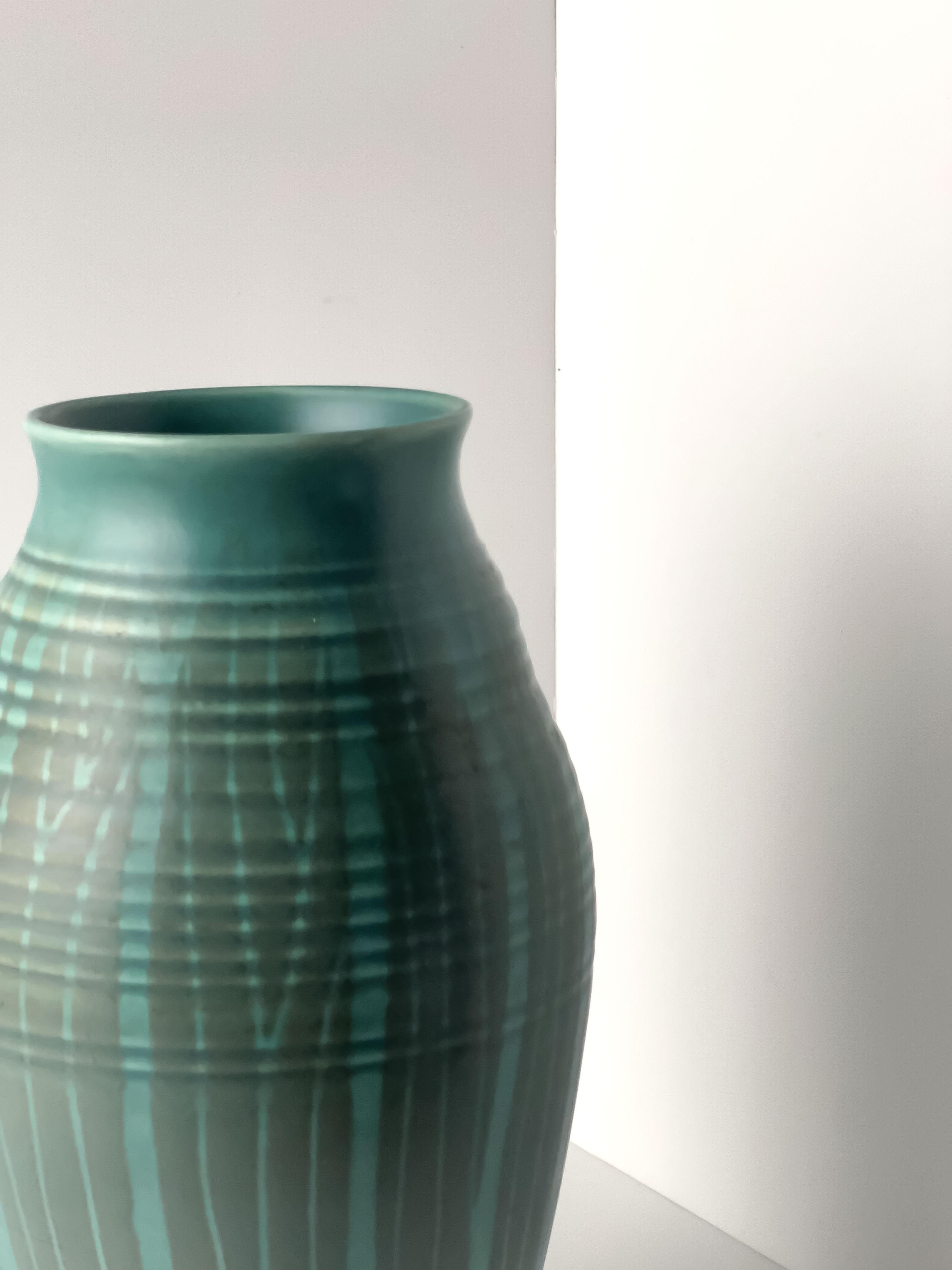 Türkis-grüne und grüne modernistische Keramikvase von Beswick, England, ca. 1950er Jahre (Art déco) im Angebot