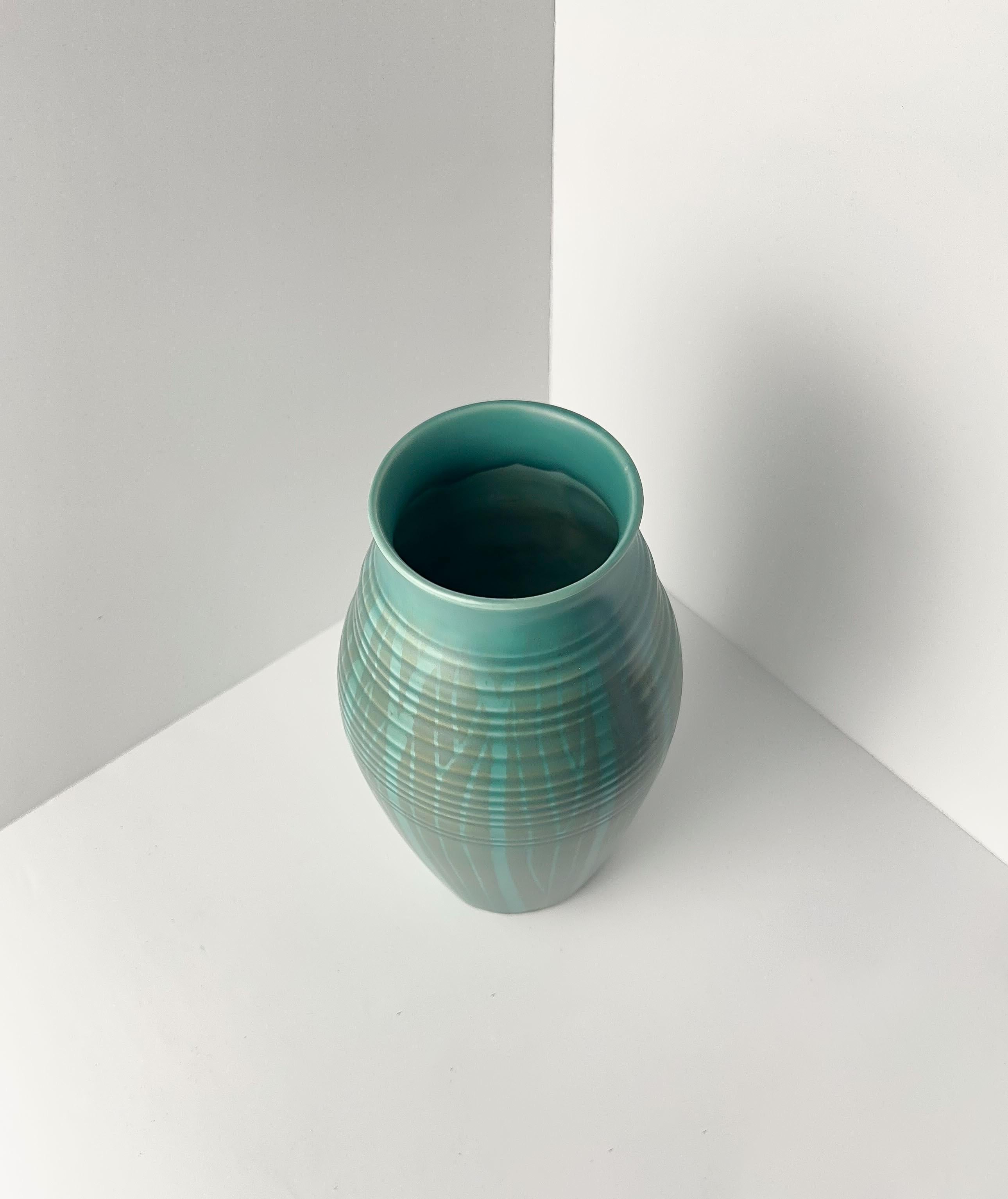 Türkis-grüne und grüne modernistische Keramikvase von Beswick, England, ca. 1950er Jahre (Britisch) im Angebot