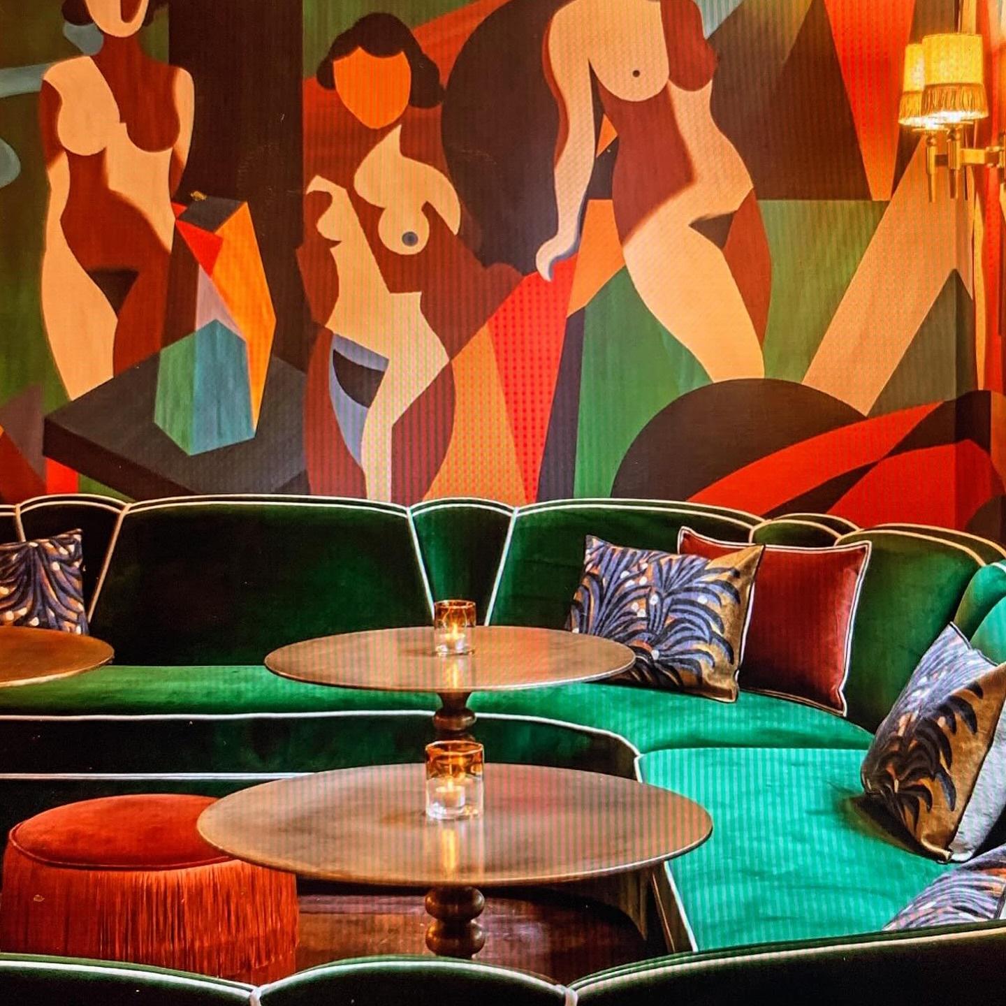 Art Deco Style Modular Sofa in Velvet with Toned Piping For Sale 3