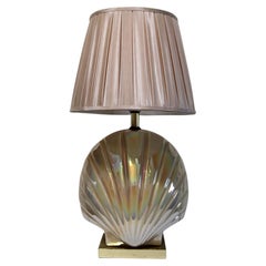 Art Deco Stil Perlmutter Ton Tischlampe mit plissierten Schatten