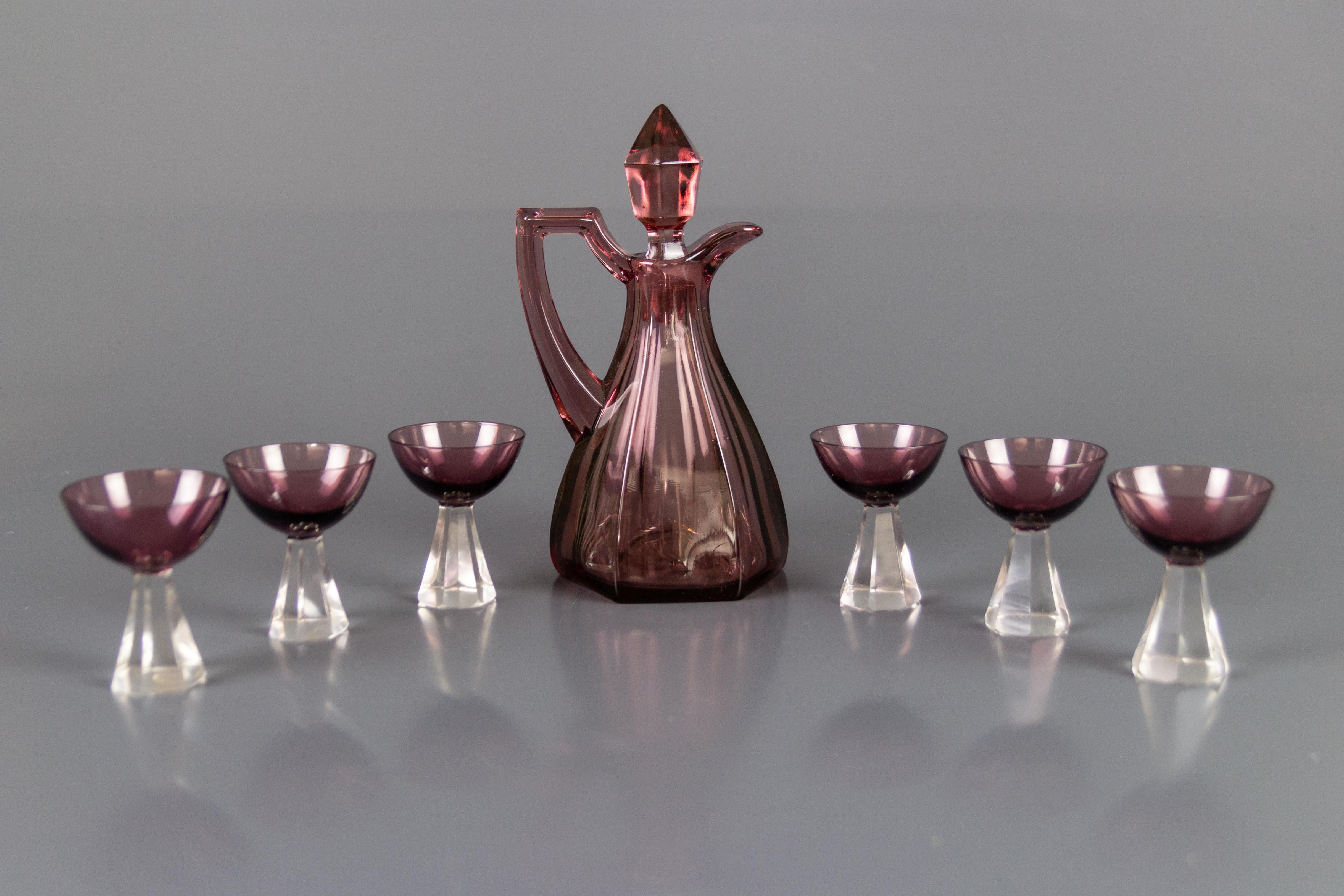Art Deco Style Mulberry Color Glass Decanter and Six Glasses Set For Sale 8