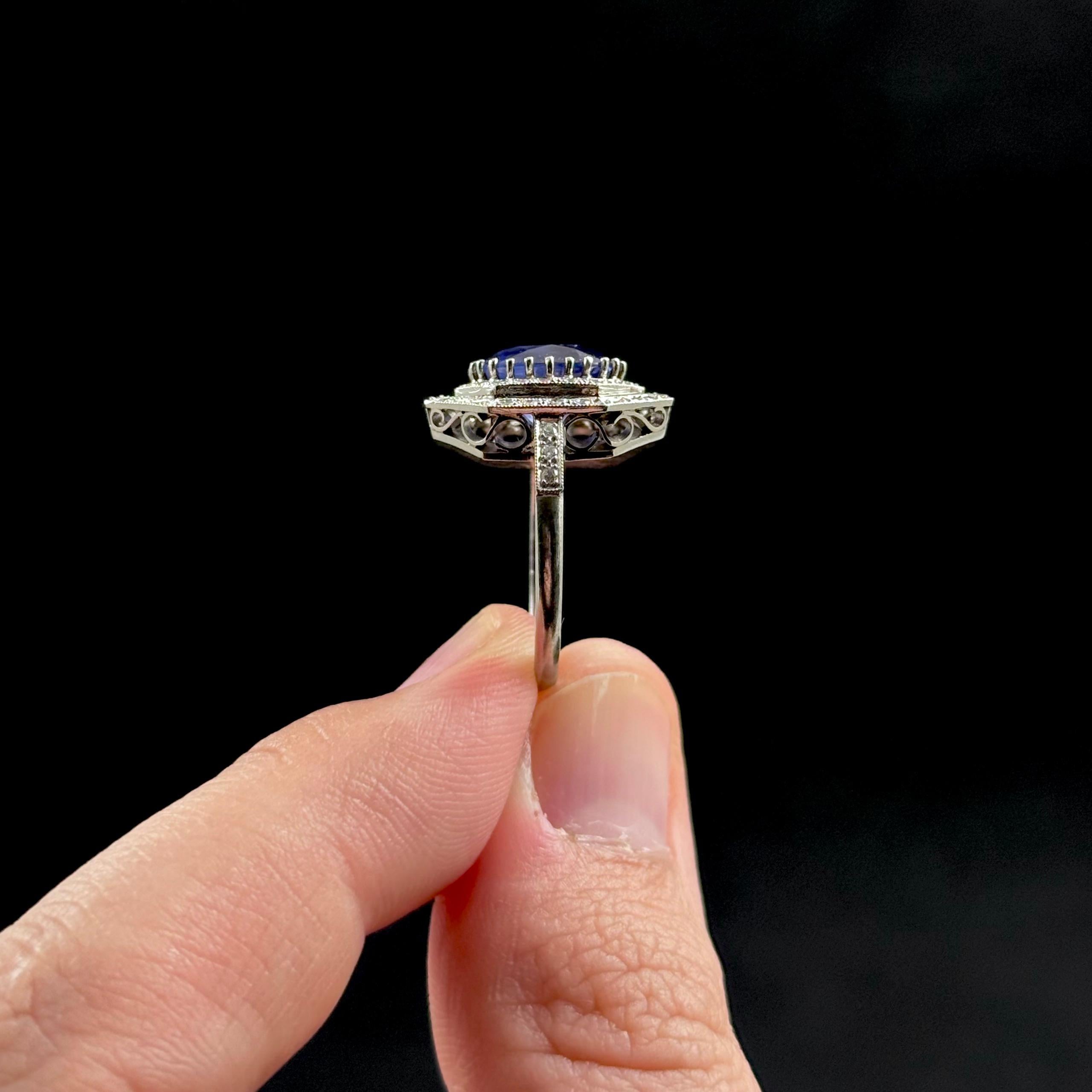 Anello di fidanzamento in stile Art Deco con zaffiro naturale di Ceylon senza calore, in platino in vendita 7