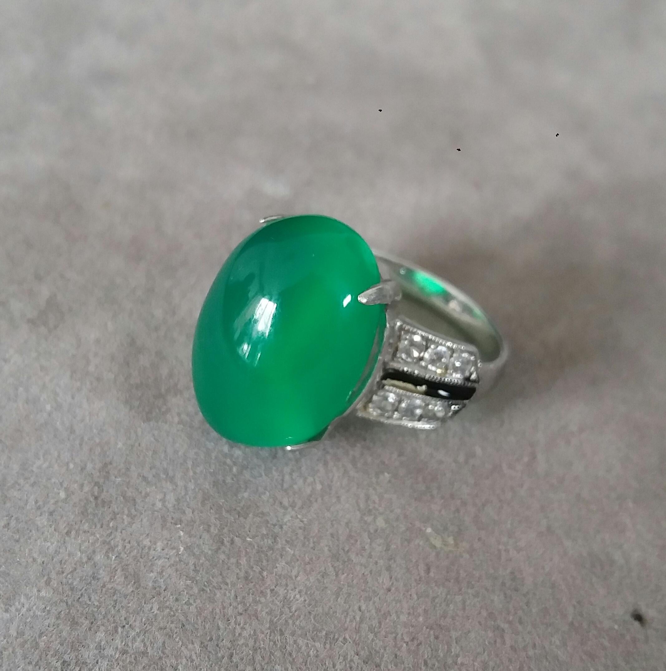 Art Deco Style Natural Green Onyx Cab Gold Diamonds Black Enamel Cocktail Ring For Sale 8