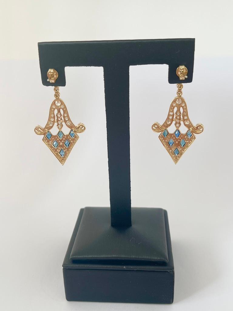 Art Deco Style Natural Sapphire Diamond Pierced Dangly Earrings AIG Lab Report In New Condition For Sale In Mona Vale, NSW