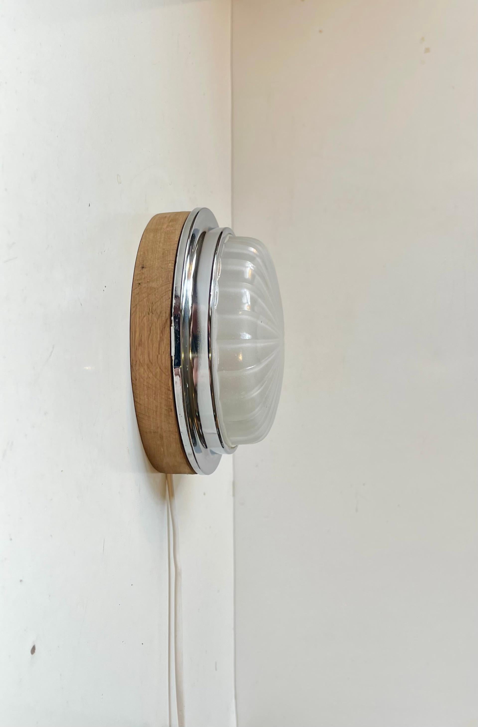 Aplique de Pared Barco Náutico Estilo Art Decó con Cristal Sunburst Inglés en venta