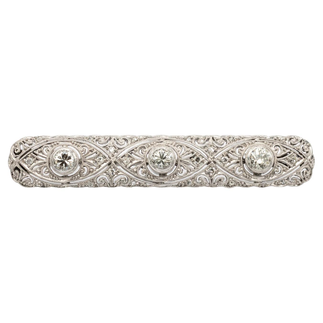 Art Deco style oblong white gold brooch with diamonds approx. 1.25ct