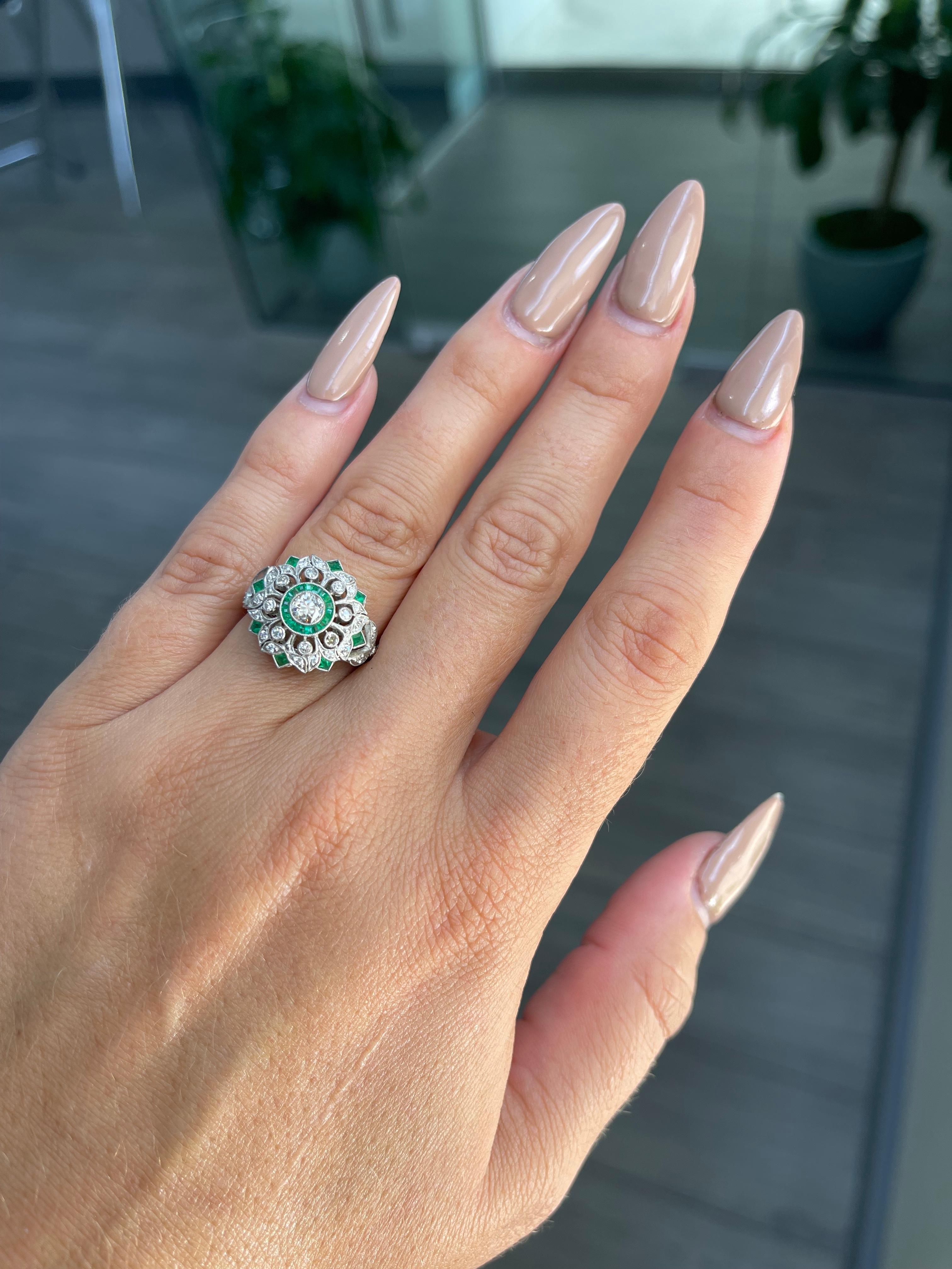 Art Deco Style Old European Diamond Emerald Cocktail Ring In Excellent Condition In Miami, FL
