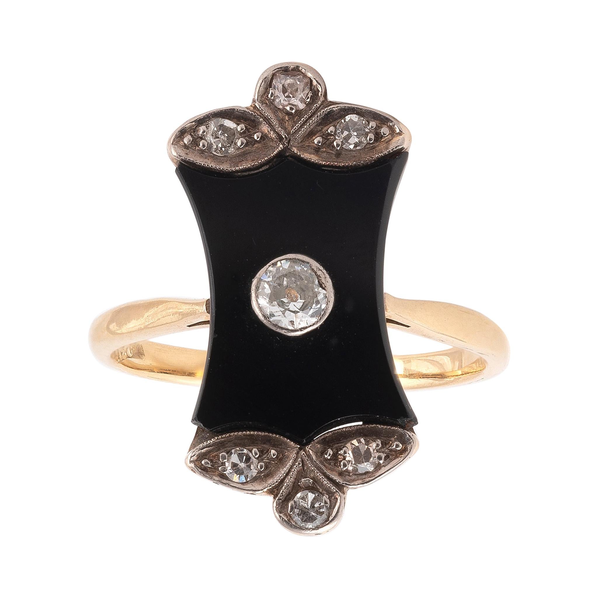 Art Deco Onyx and Diamond Ring In Excellent Condition For Sale In Firenze, IT