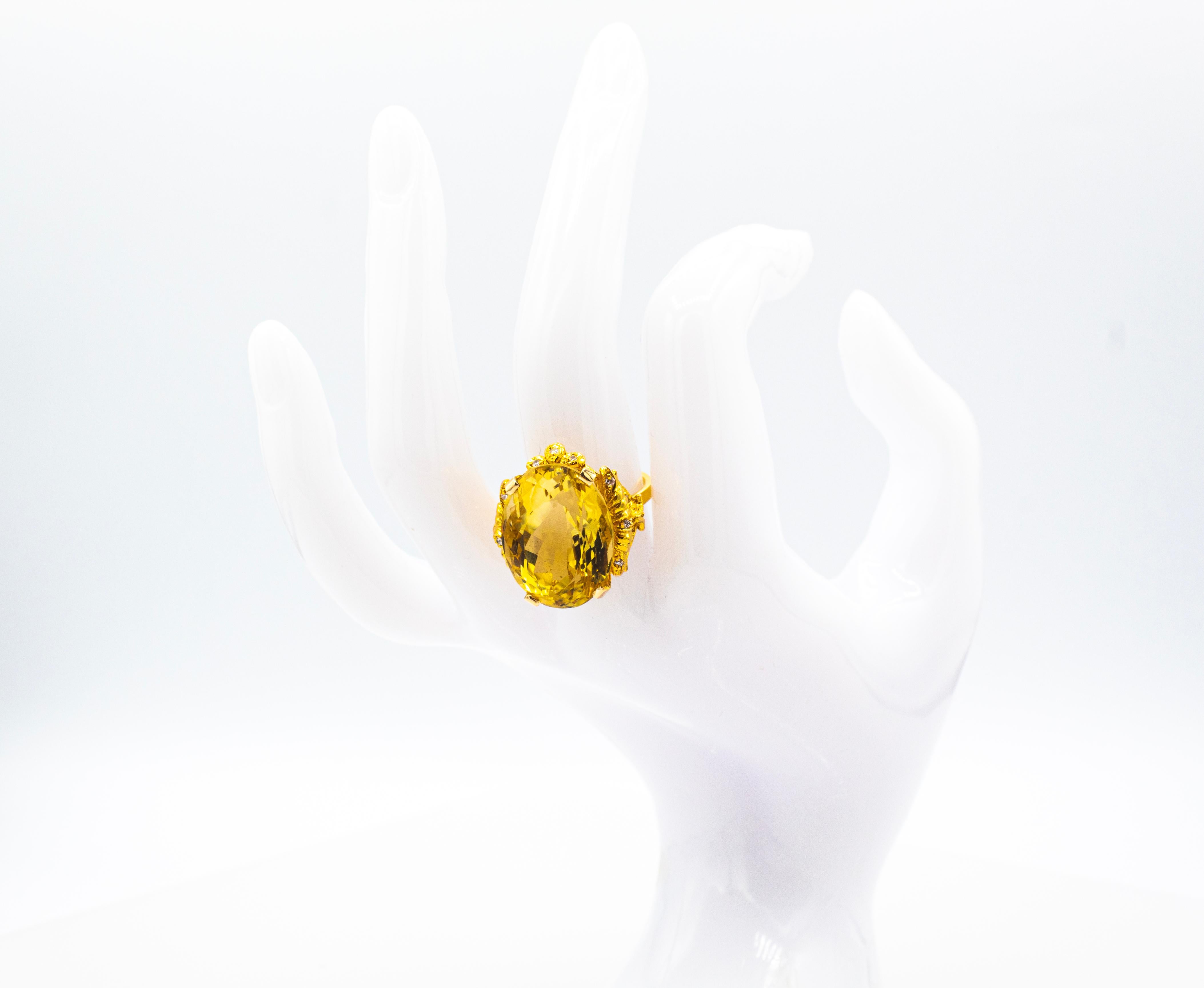 Bague cocktail de style Art déco en or jaune avec citrine ovale et diamants blancs en vente 6