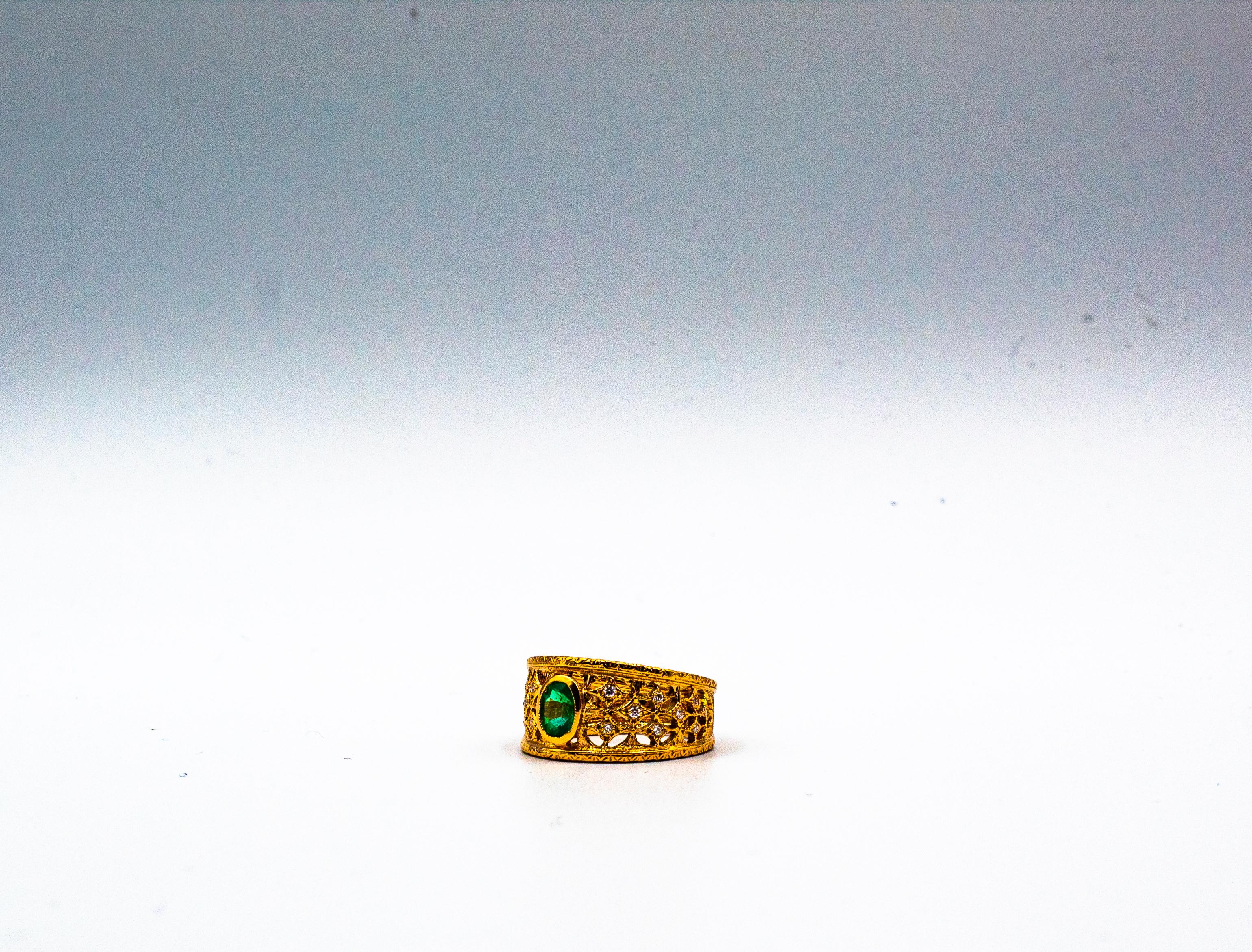 Bague cocktail en or jaune de style Art déco avec émeraude taille ovale et diamants blancs en vente 7