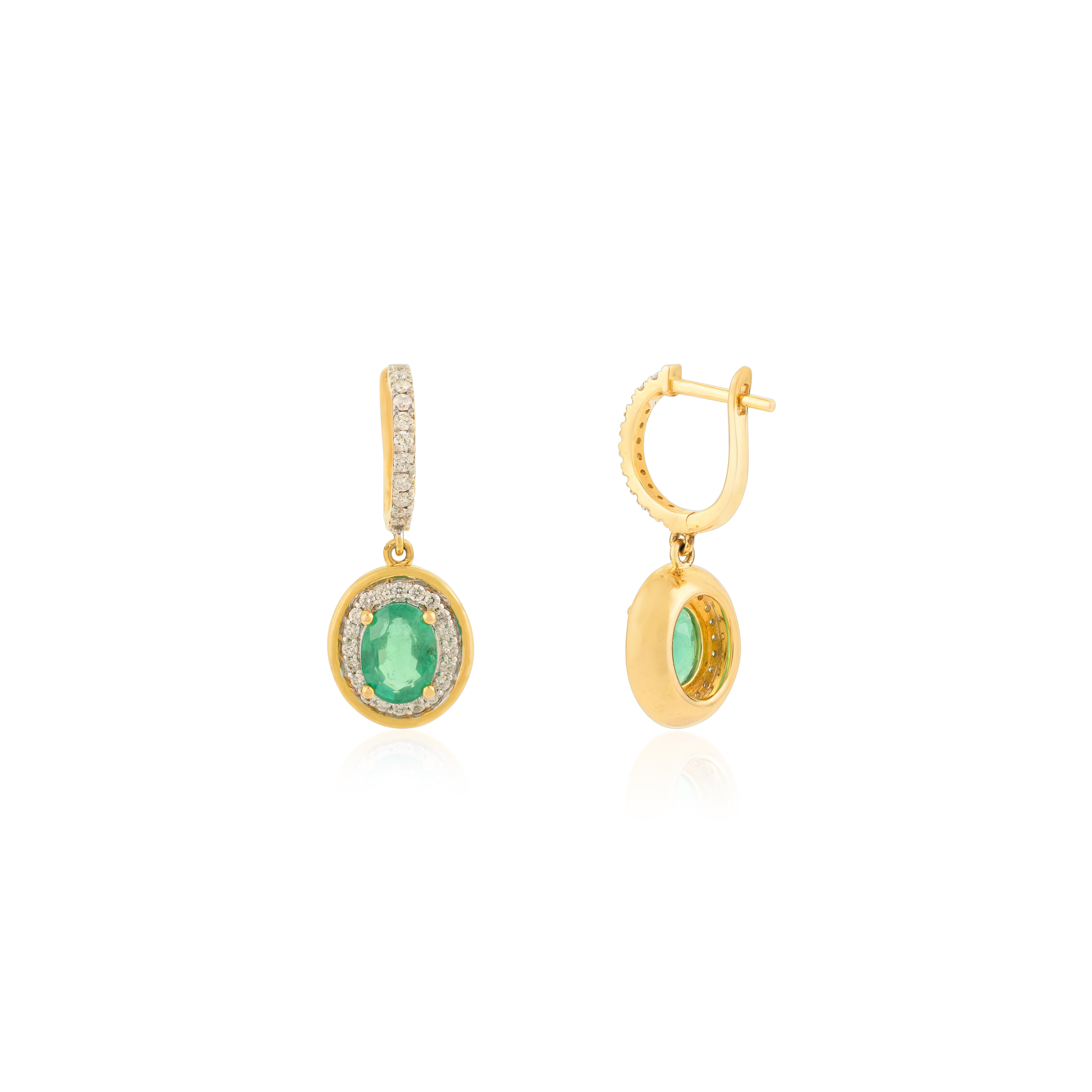 Pendientes de Gota Ovalados de Esmeralda y Diamante en Oro Amarillo de 14k Estilo Art Decó en Nuevo estado para la venta en New York, NY